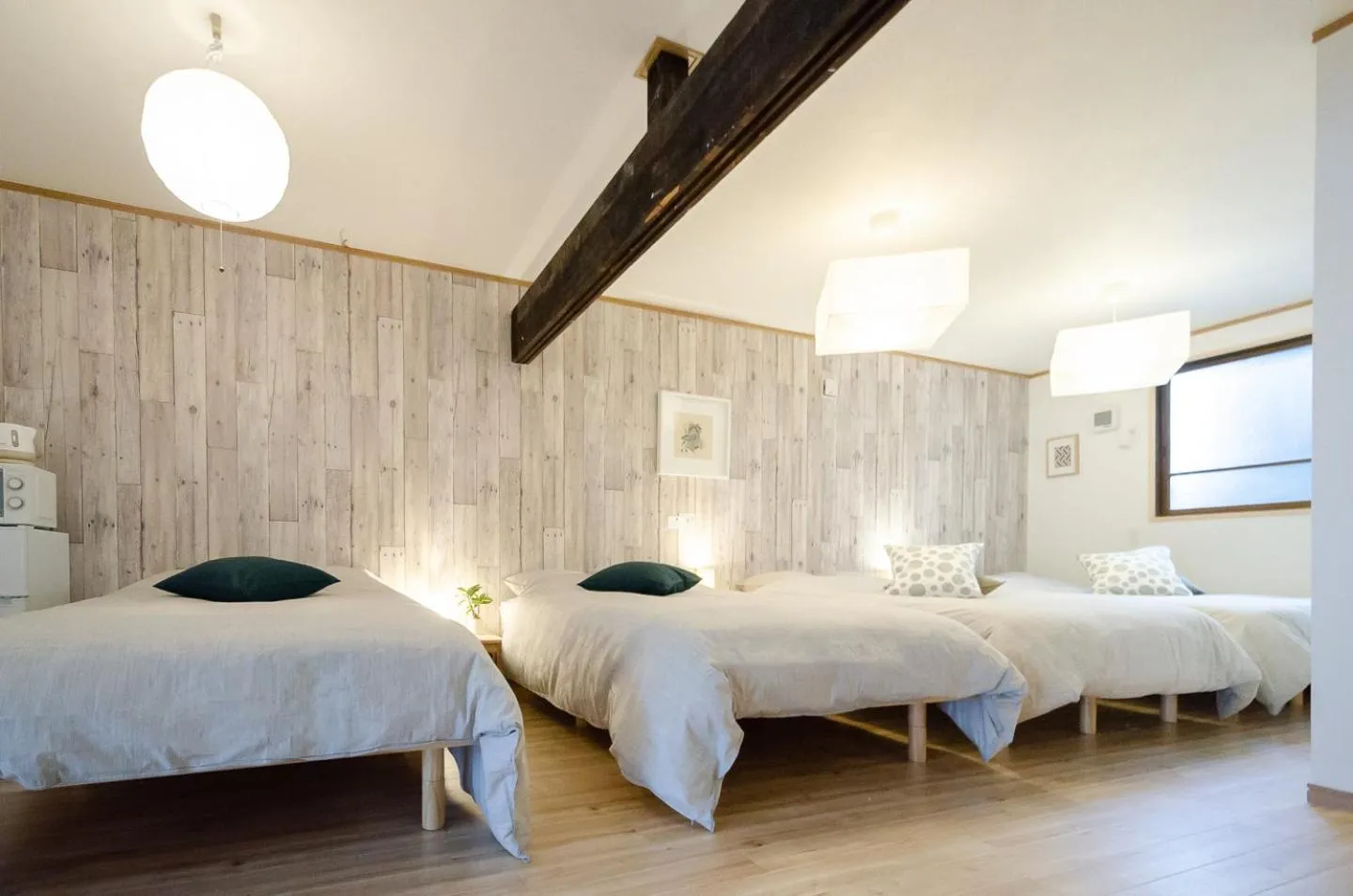 Bed in 箱館宿 観月-Mizuki-伝統的建築物の宿-最大8名宿泊可能