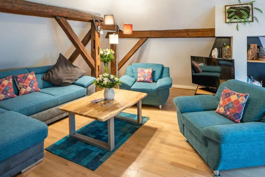 TV and multimedia in Hotel Goldener Falke