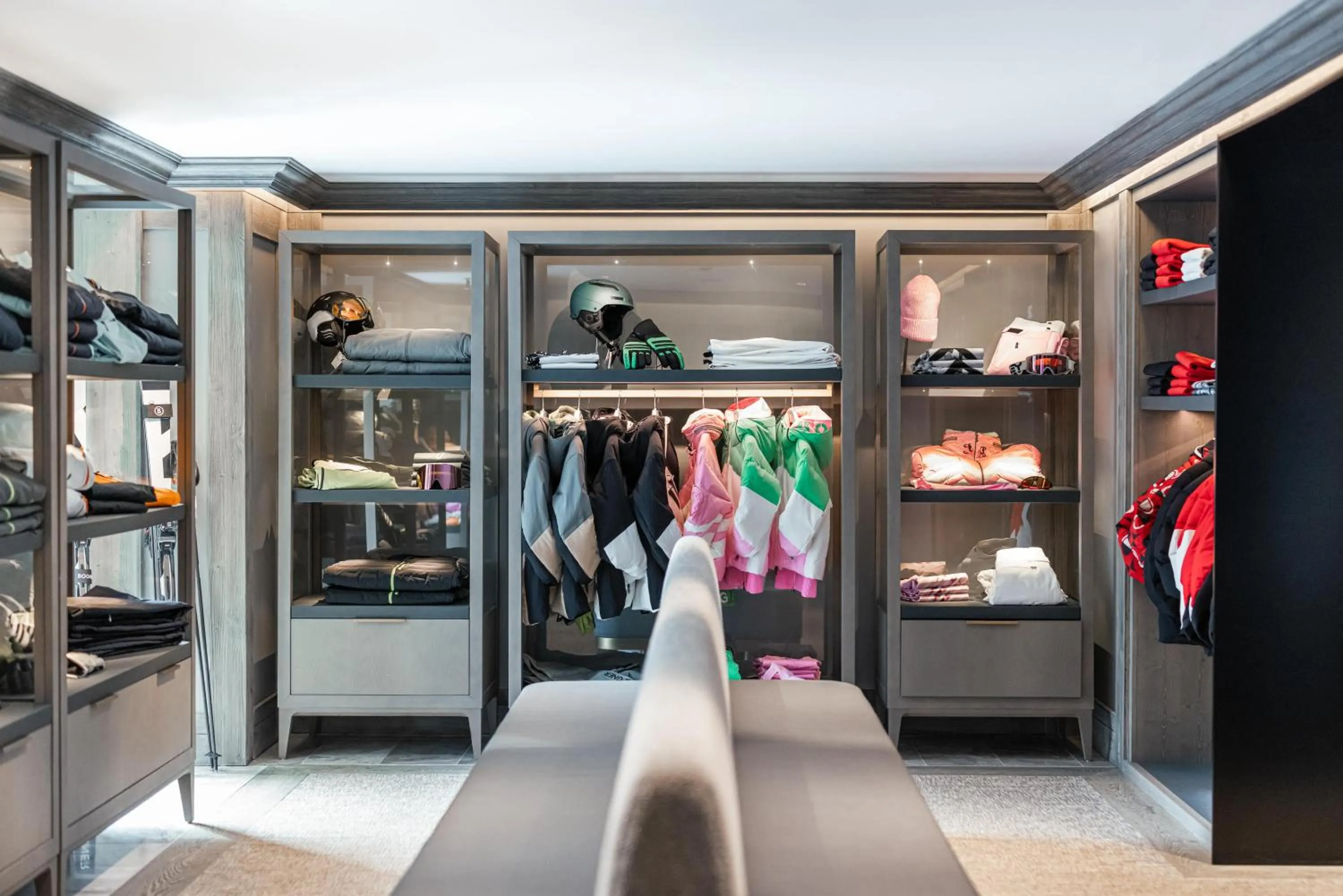 On-site shops in Hotel Le K2 Chogori