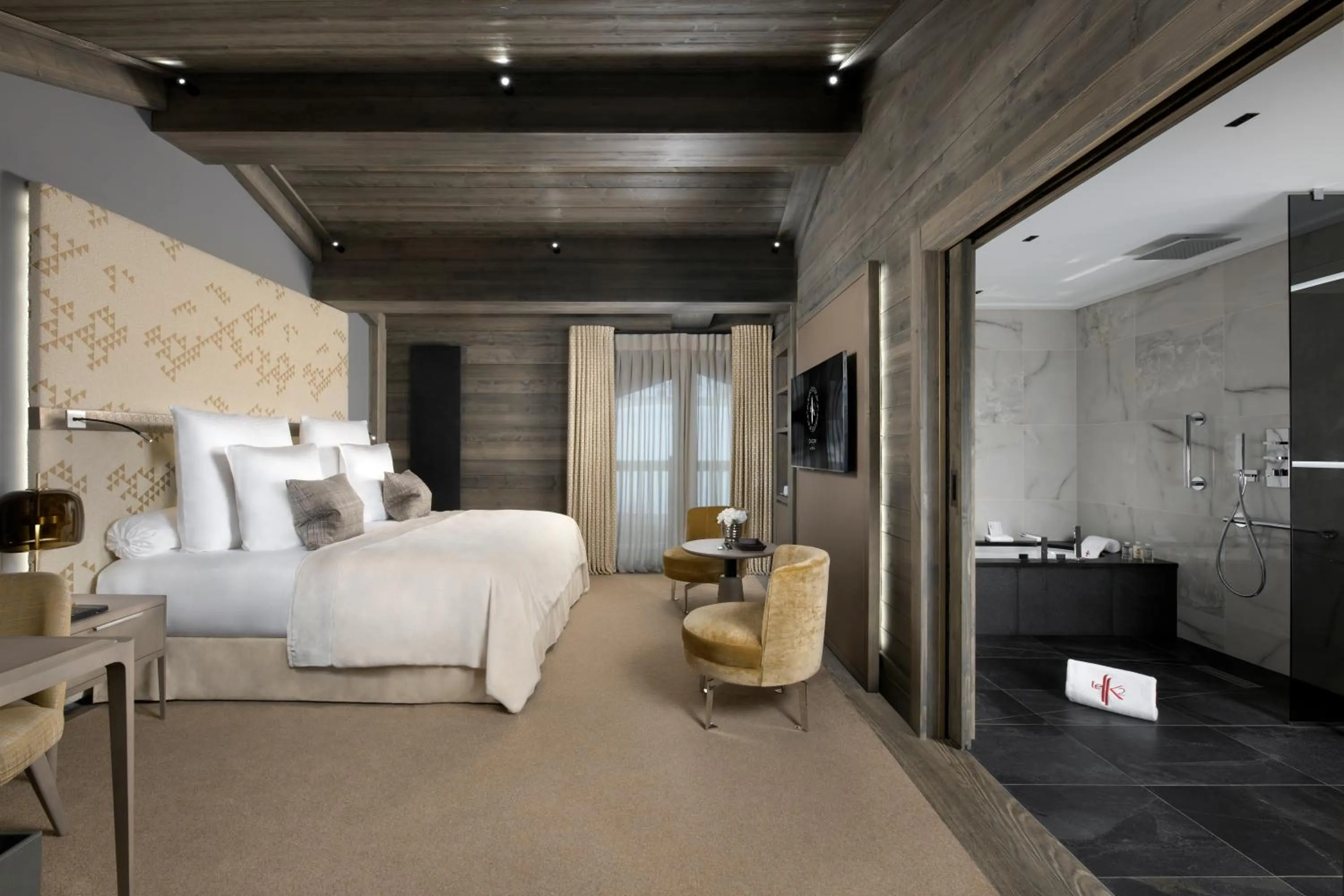 Bedroom, Bed in Hotel Le K2 Chogori