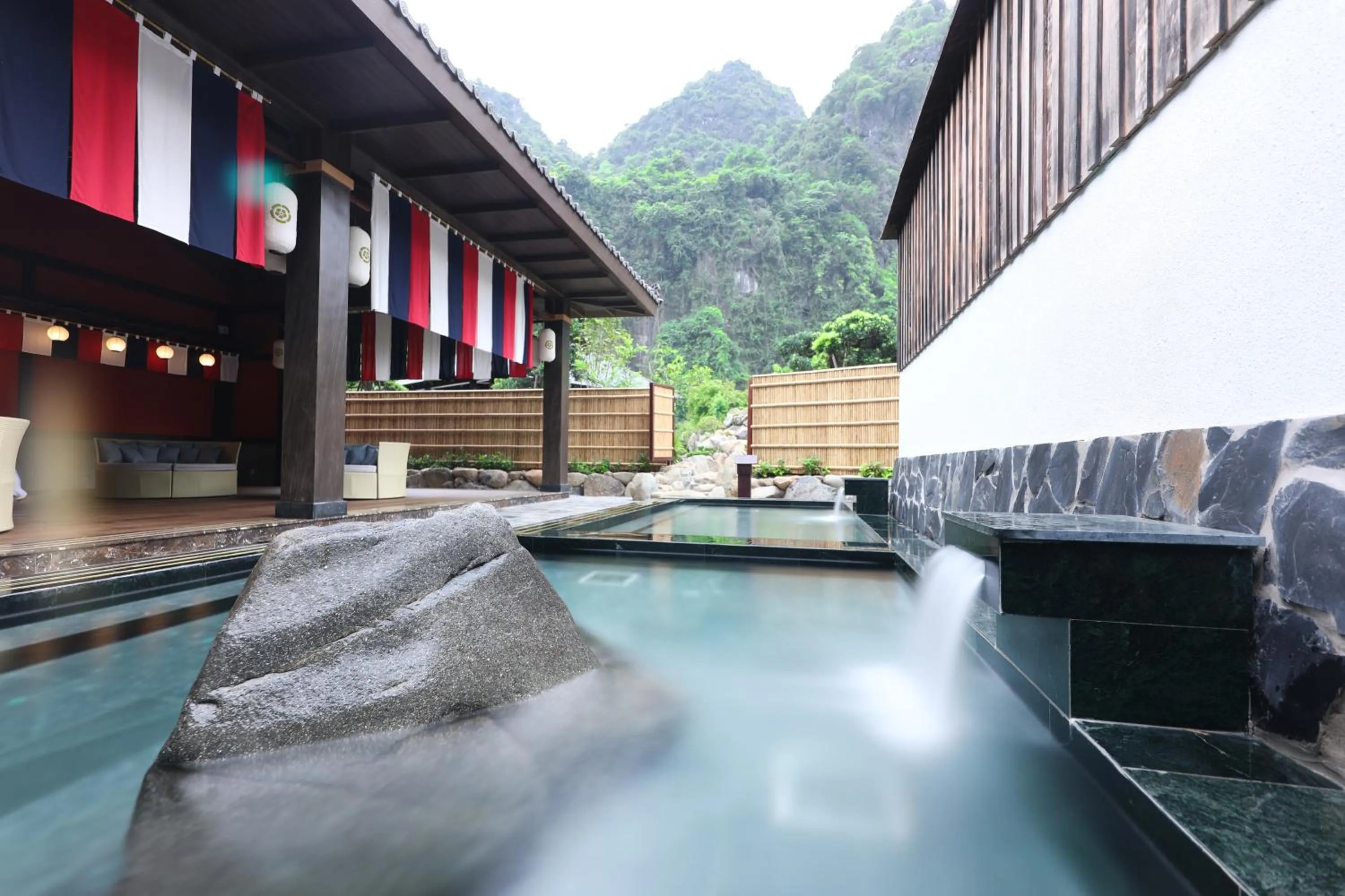 Hot Spring Bath in Yoko Onsen Quang Hanh