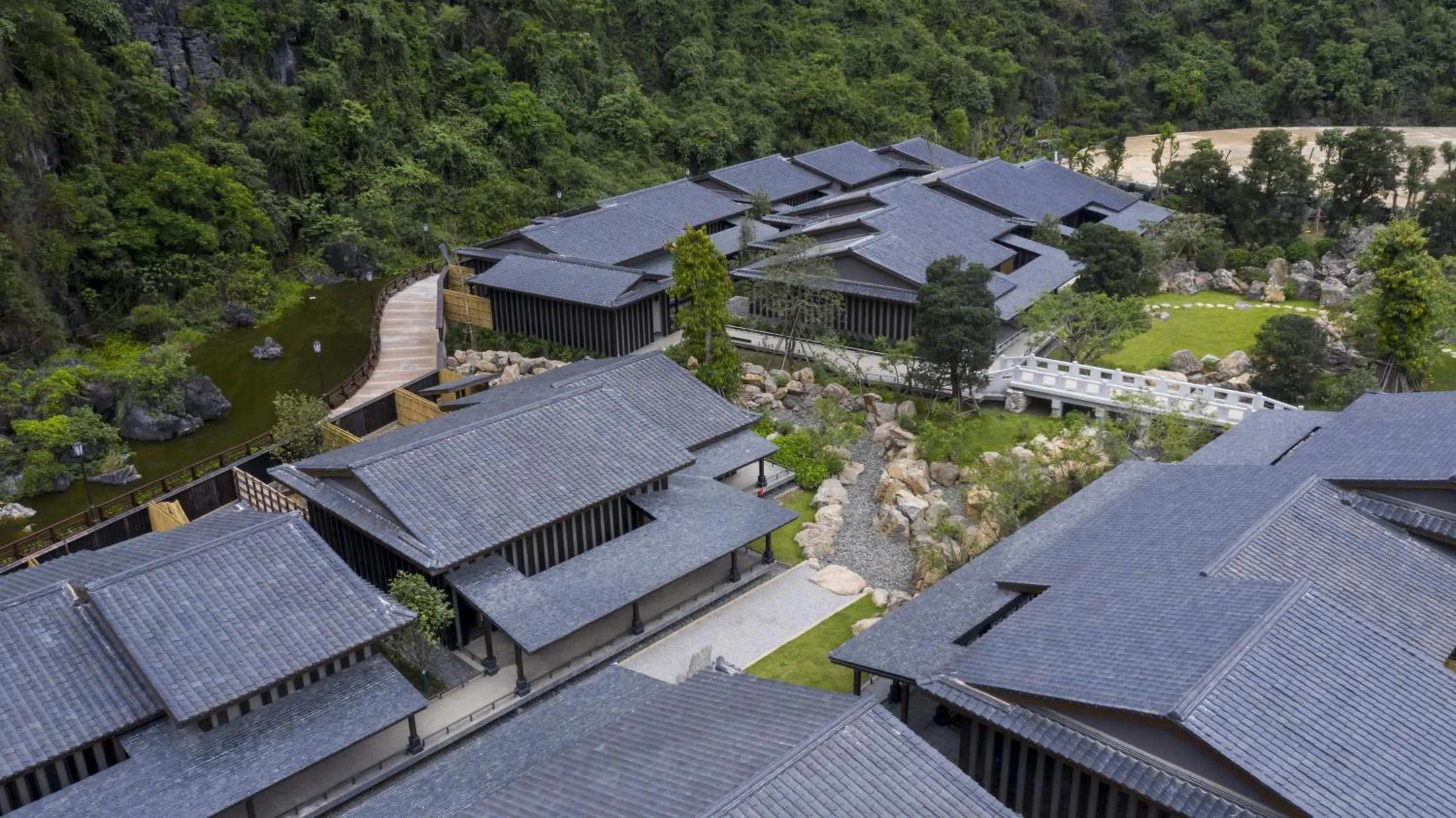 Property building in Hilton Quang Hanh Onsen Resort