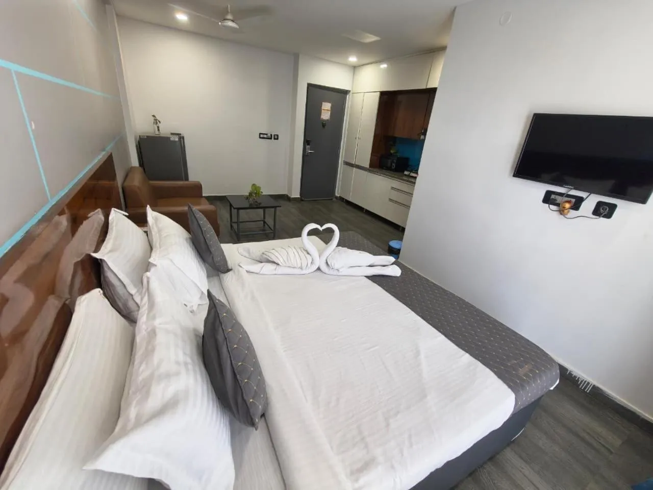 Bed in RESTEL STUDIO FLATS