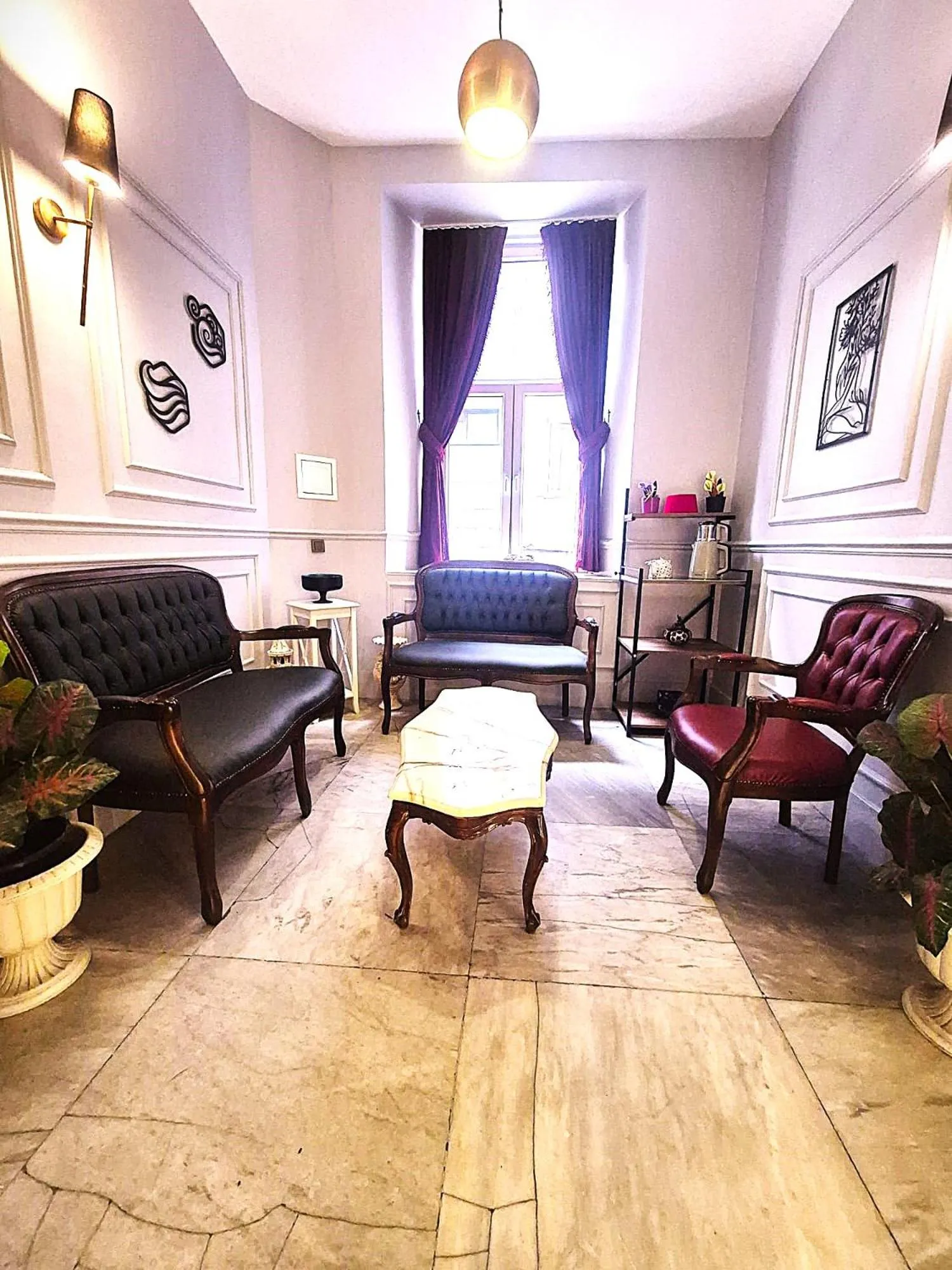 Lobby or reception in The Independent Hotel Taksim