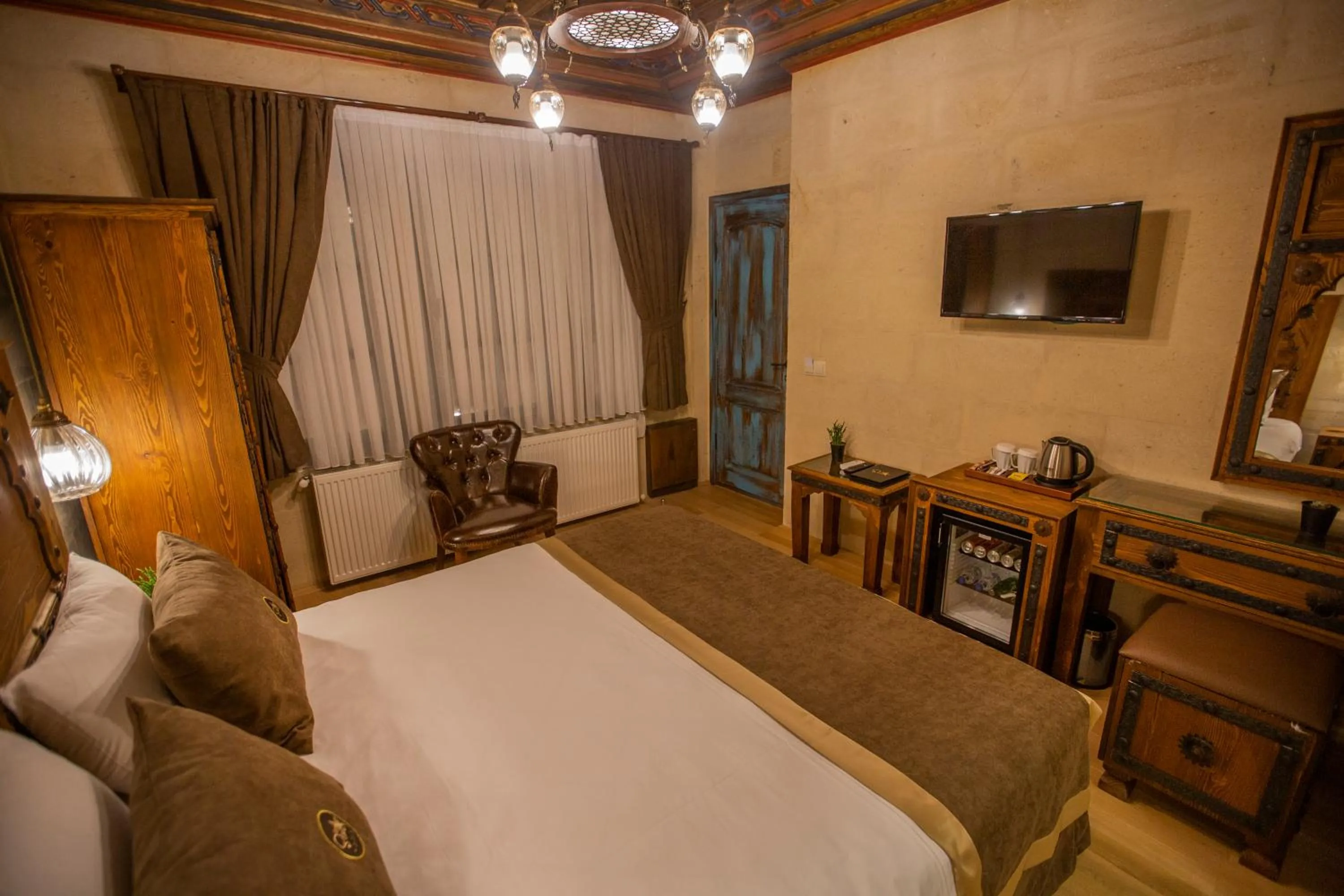 Bedroom, Bed in Sinasos Star Hotel Cappadocia