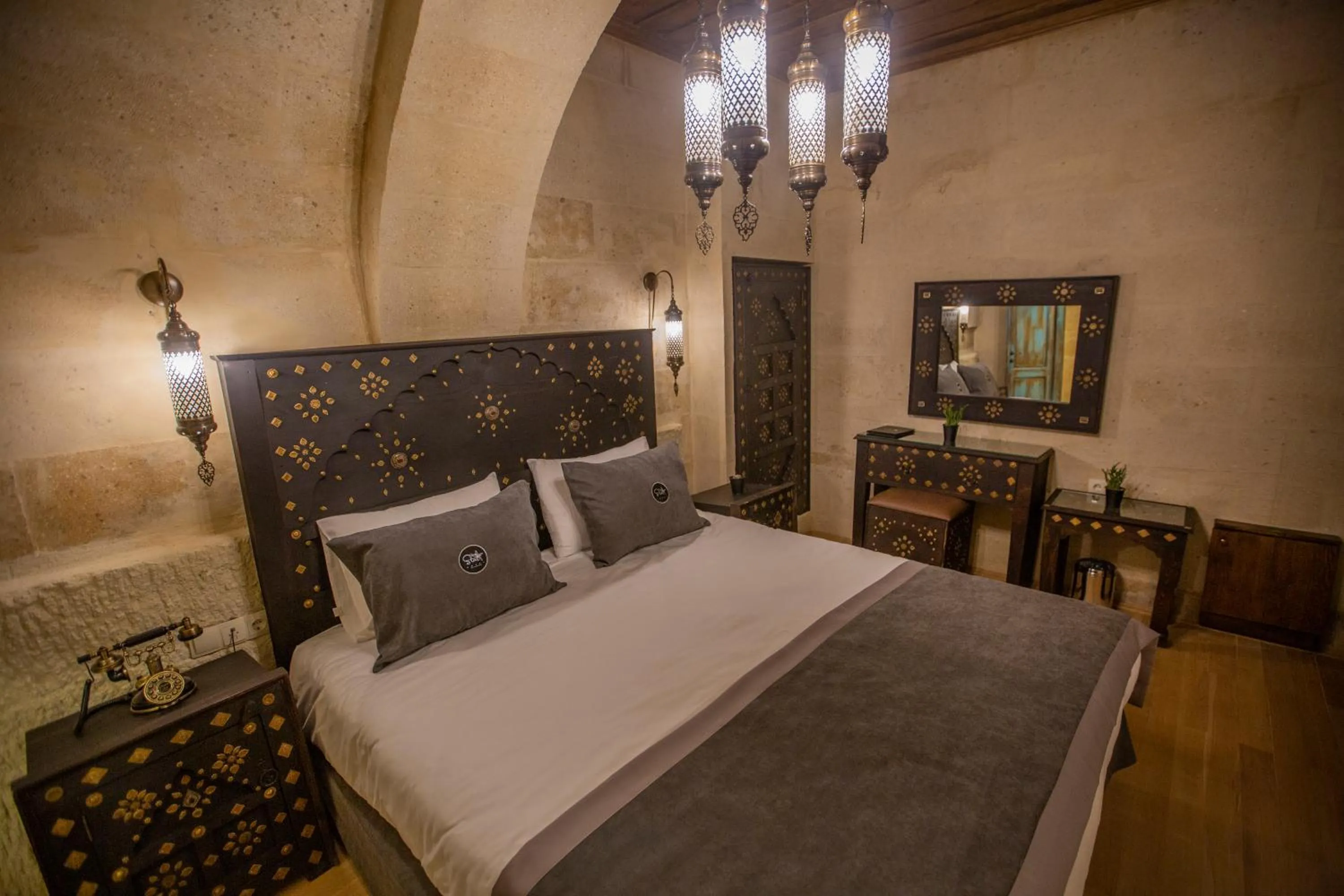 Bedroom, Bed in Sinasos Star Hotel Cappadocia