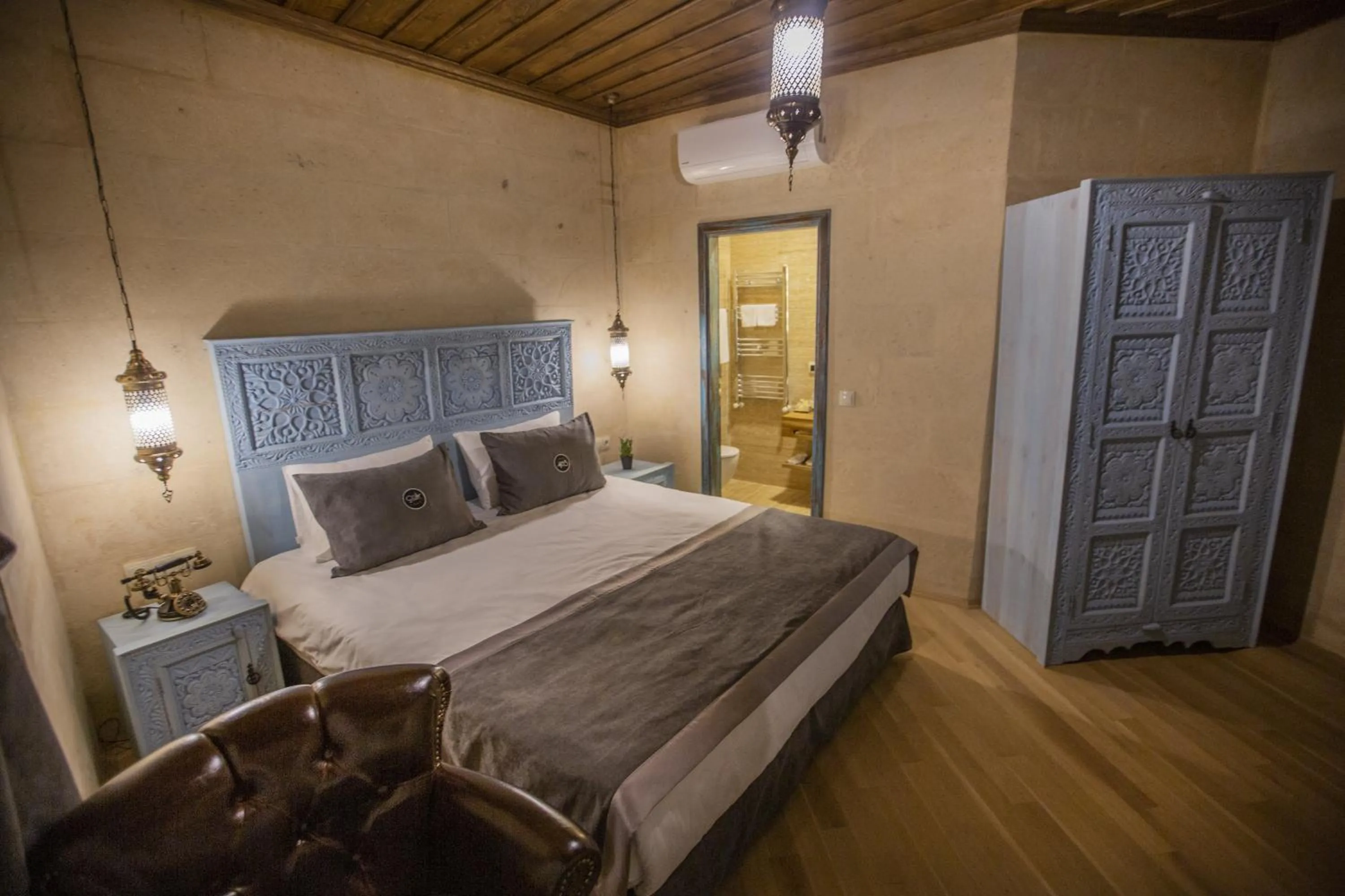 Bedroom, Bed in Sinasos Star Hotel Cappadocia