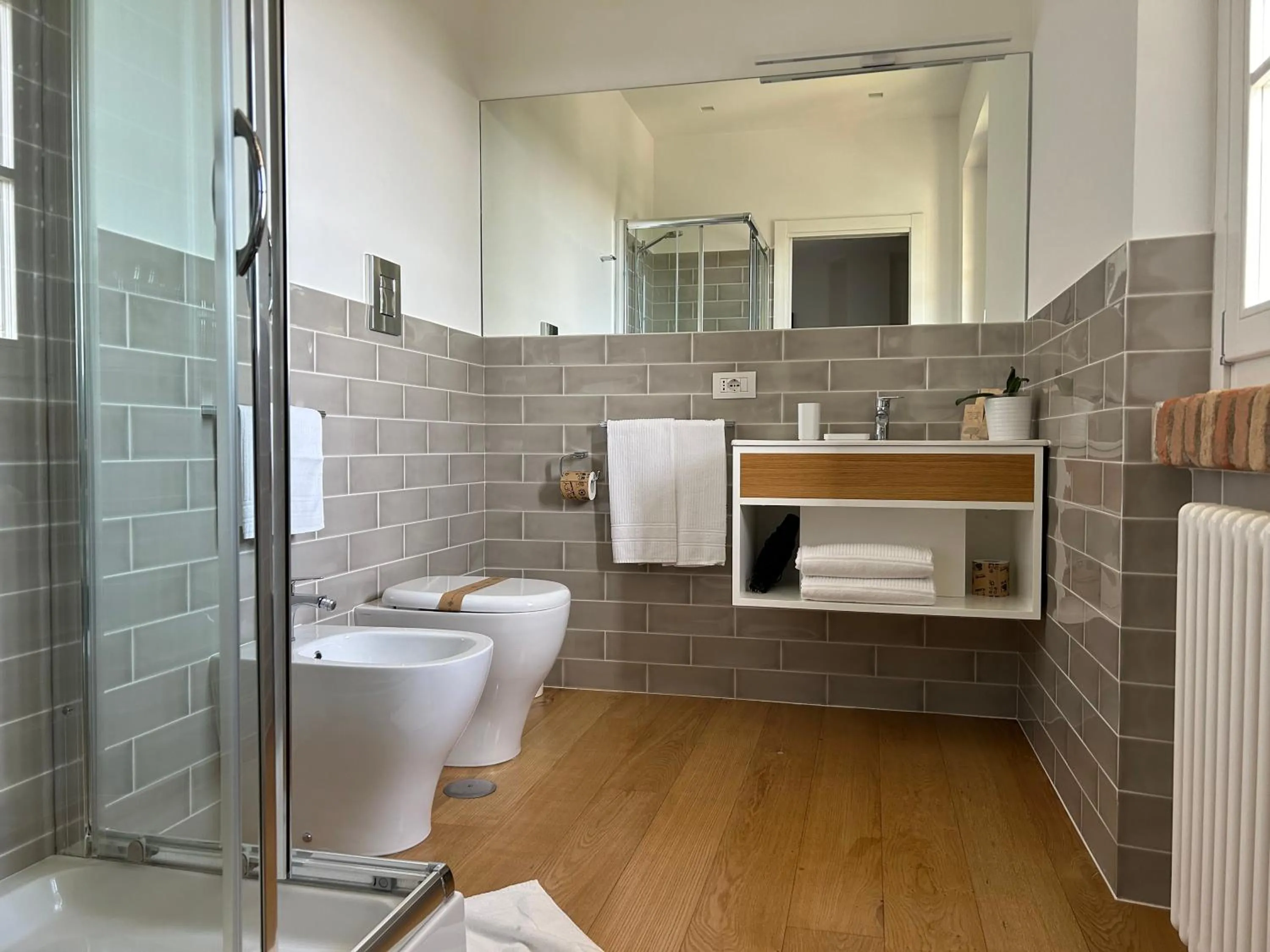 Shower in Casale Appia