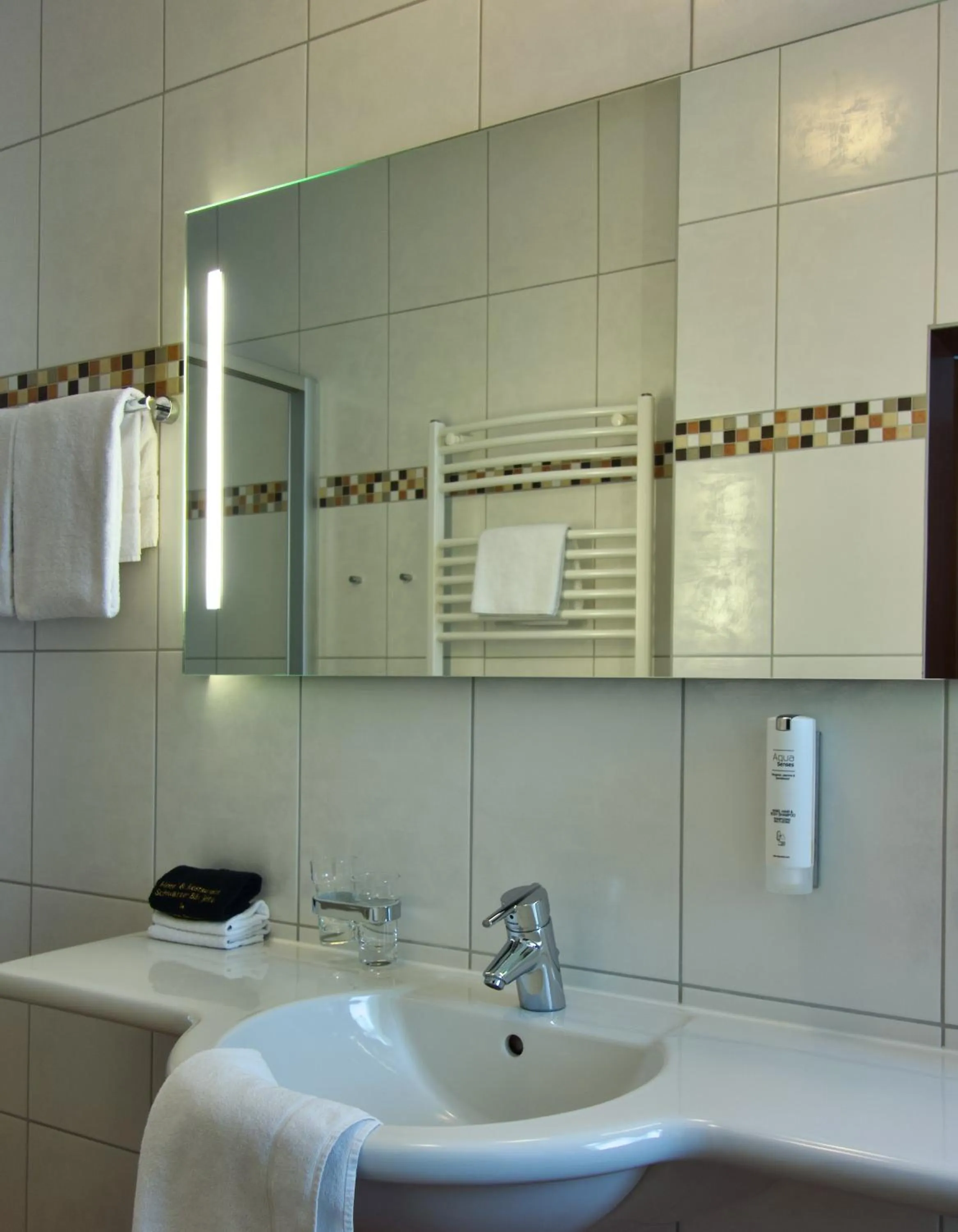 Bathroom in Schwarzer Bär Jena