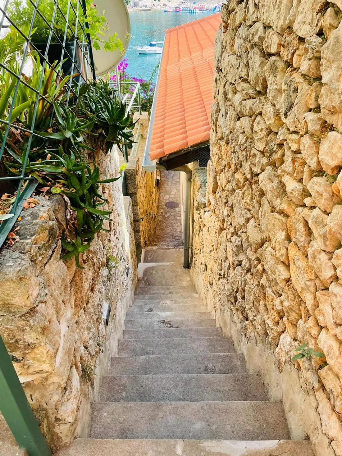 Facade/entrance in Art Hotel Dubrovnik