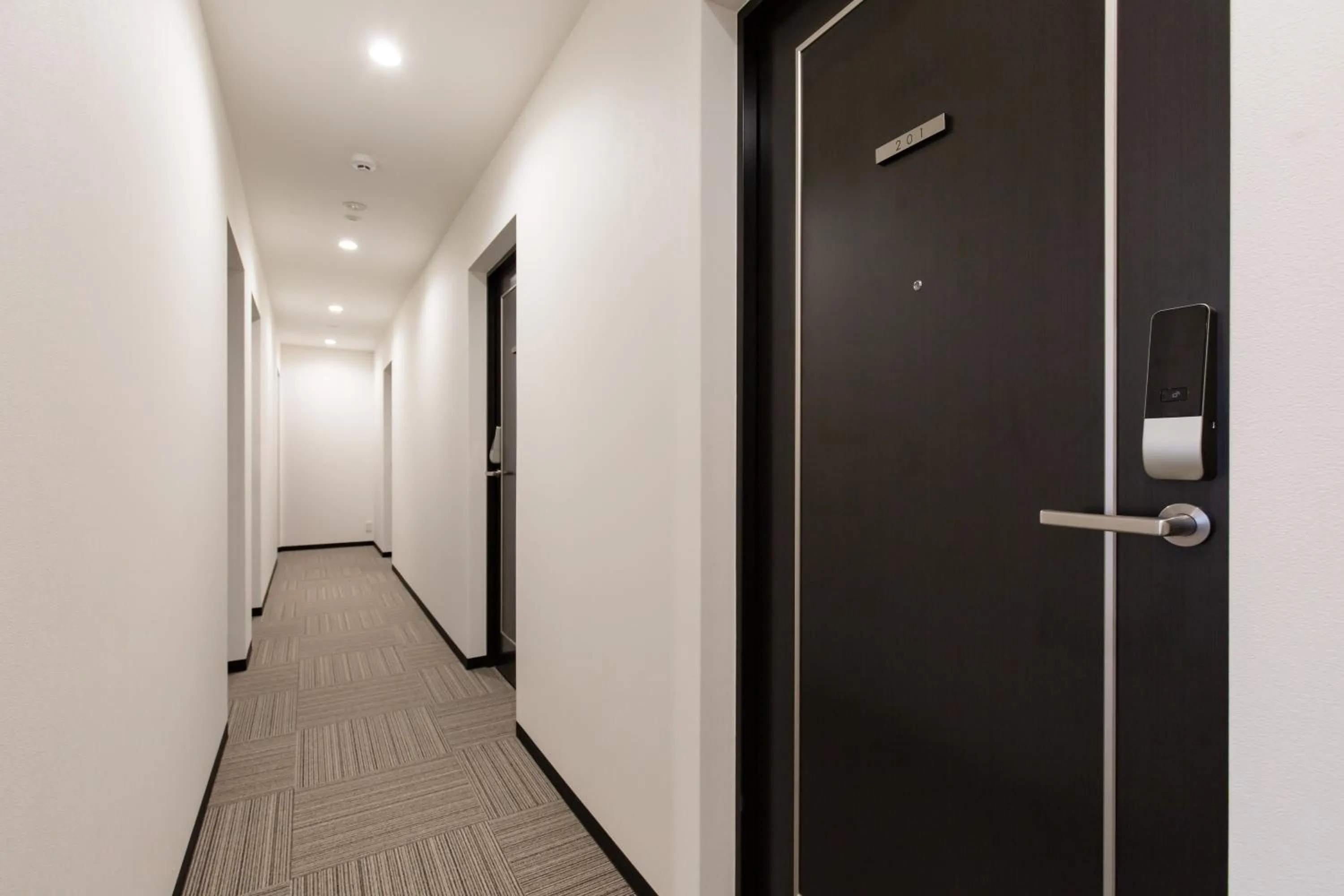 Property building in Port House Hatsudai