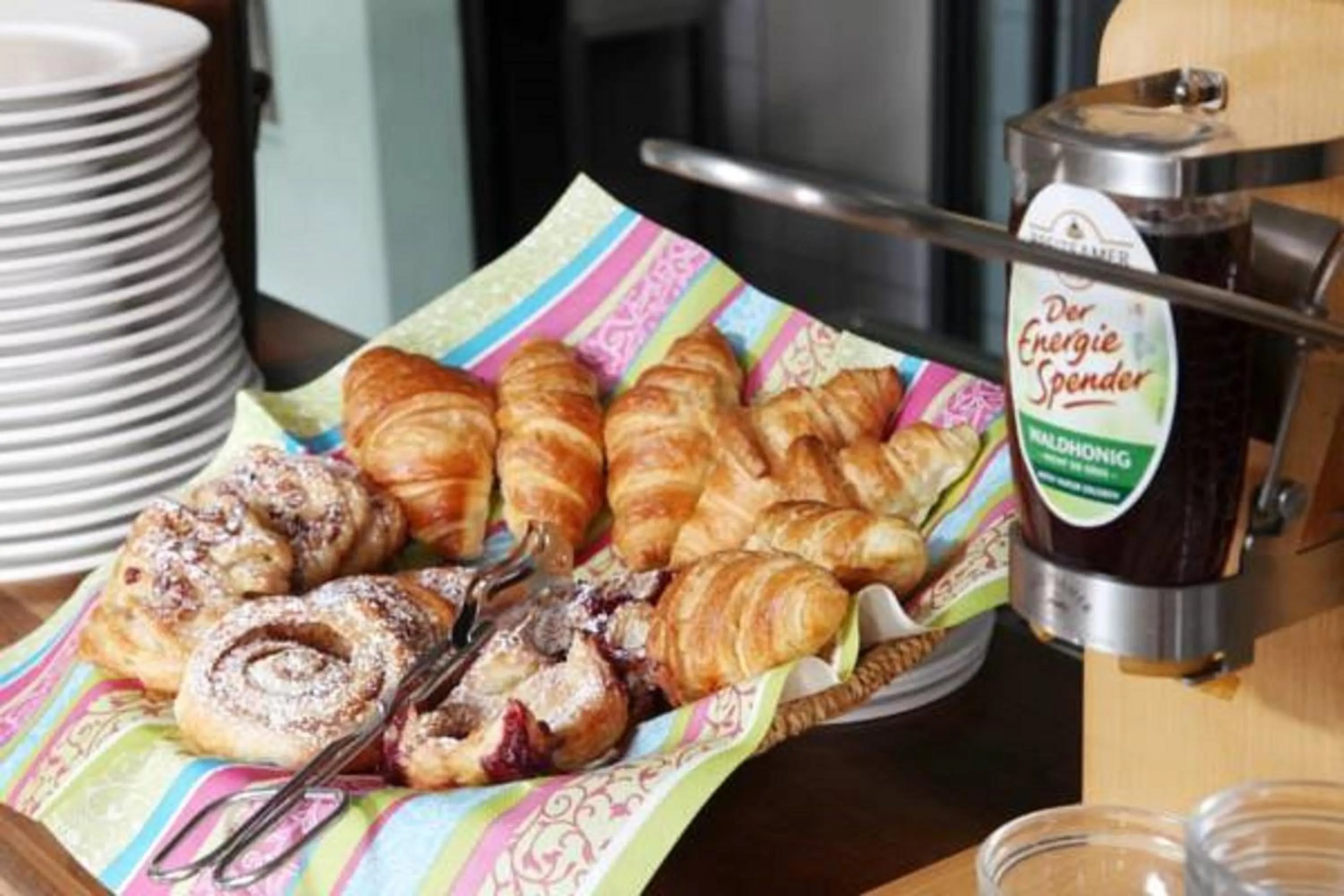 Buffet breakfast in AKZENT Hotel Altes Casino