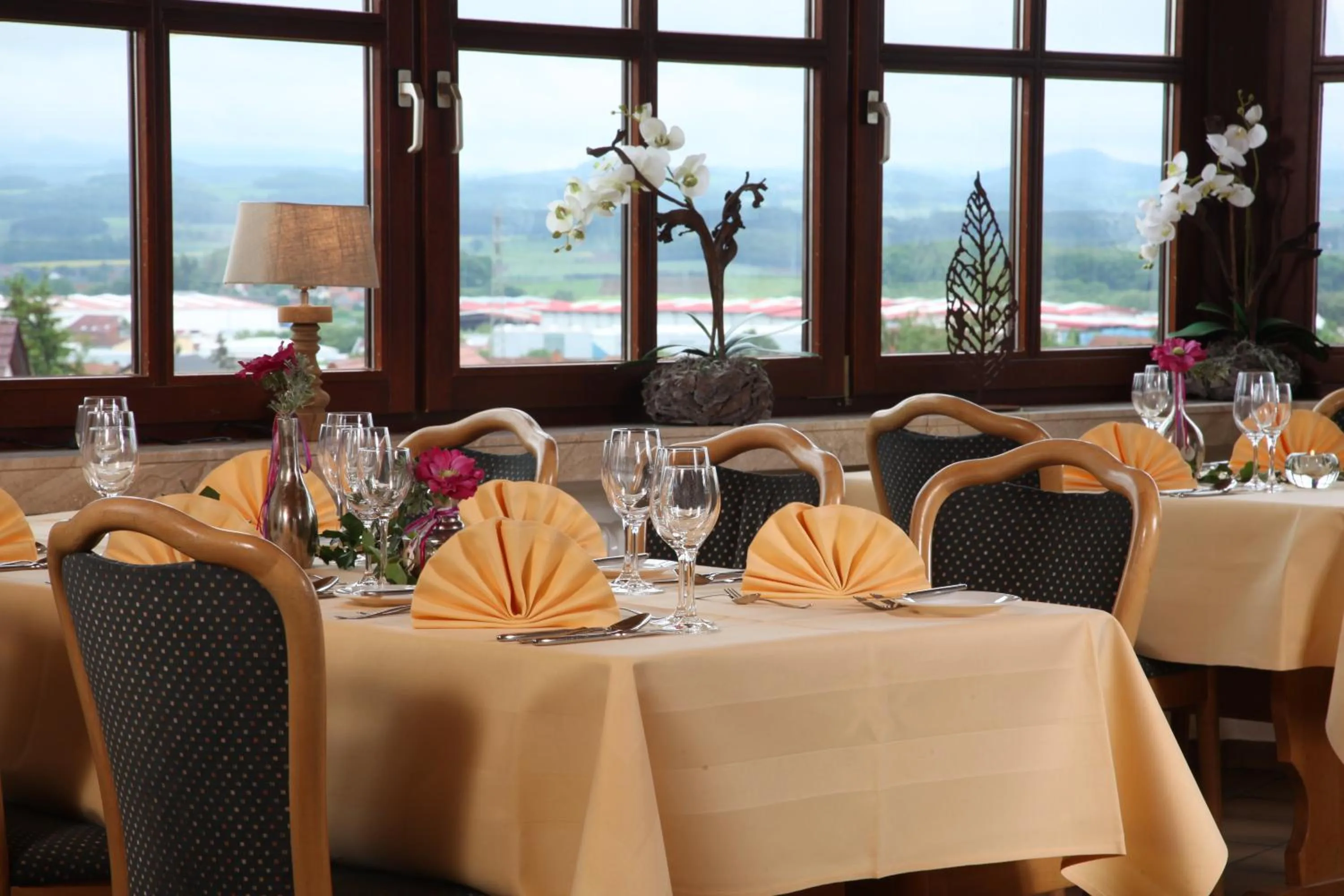 Restaurant/places to eat in AKZENT Hotel Altes Casino
