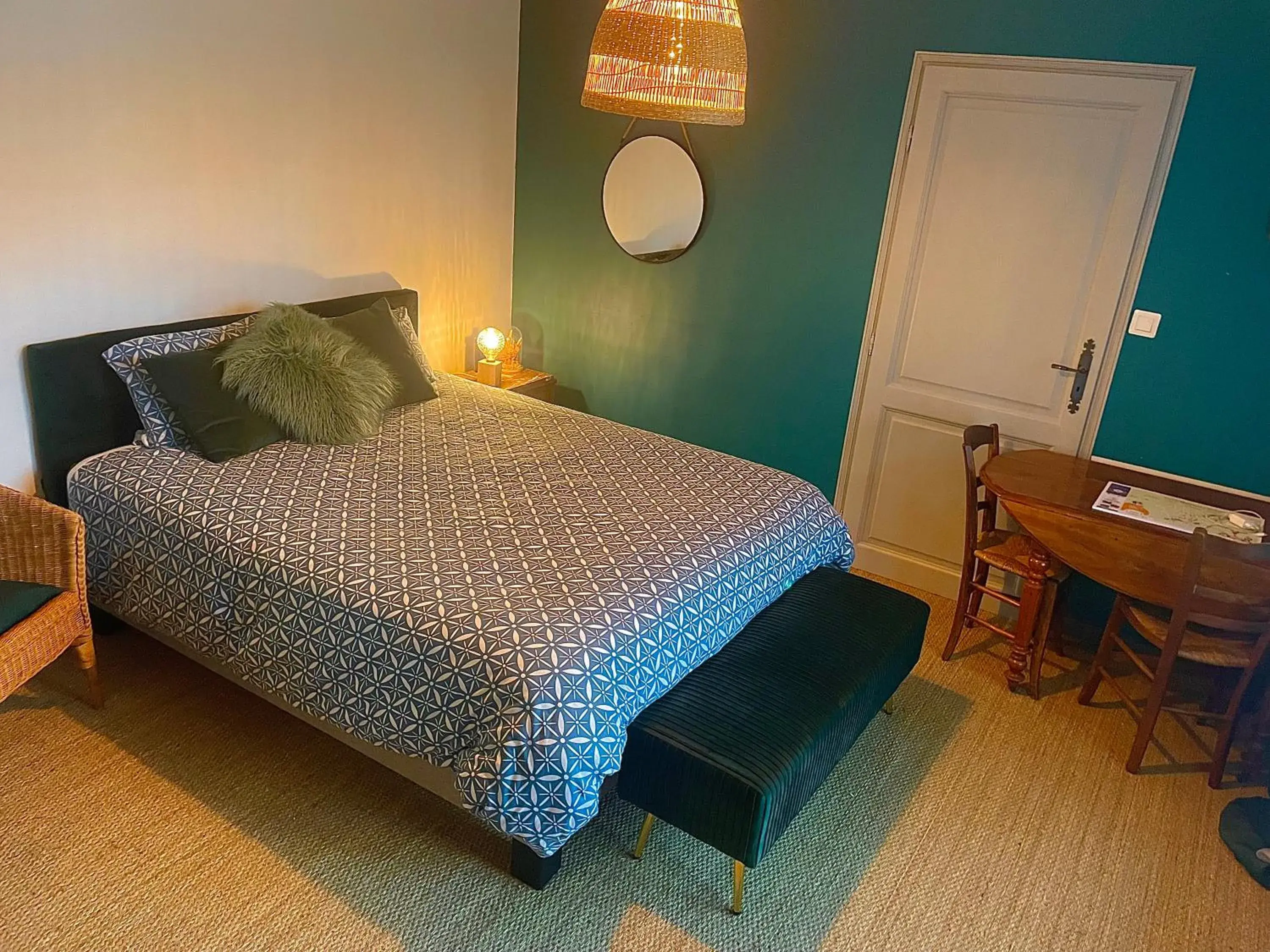 Double Room with Garden View in Chez Guilem Double Room with Garden View in Chez Guilem