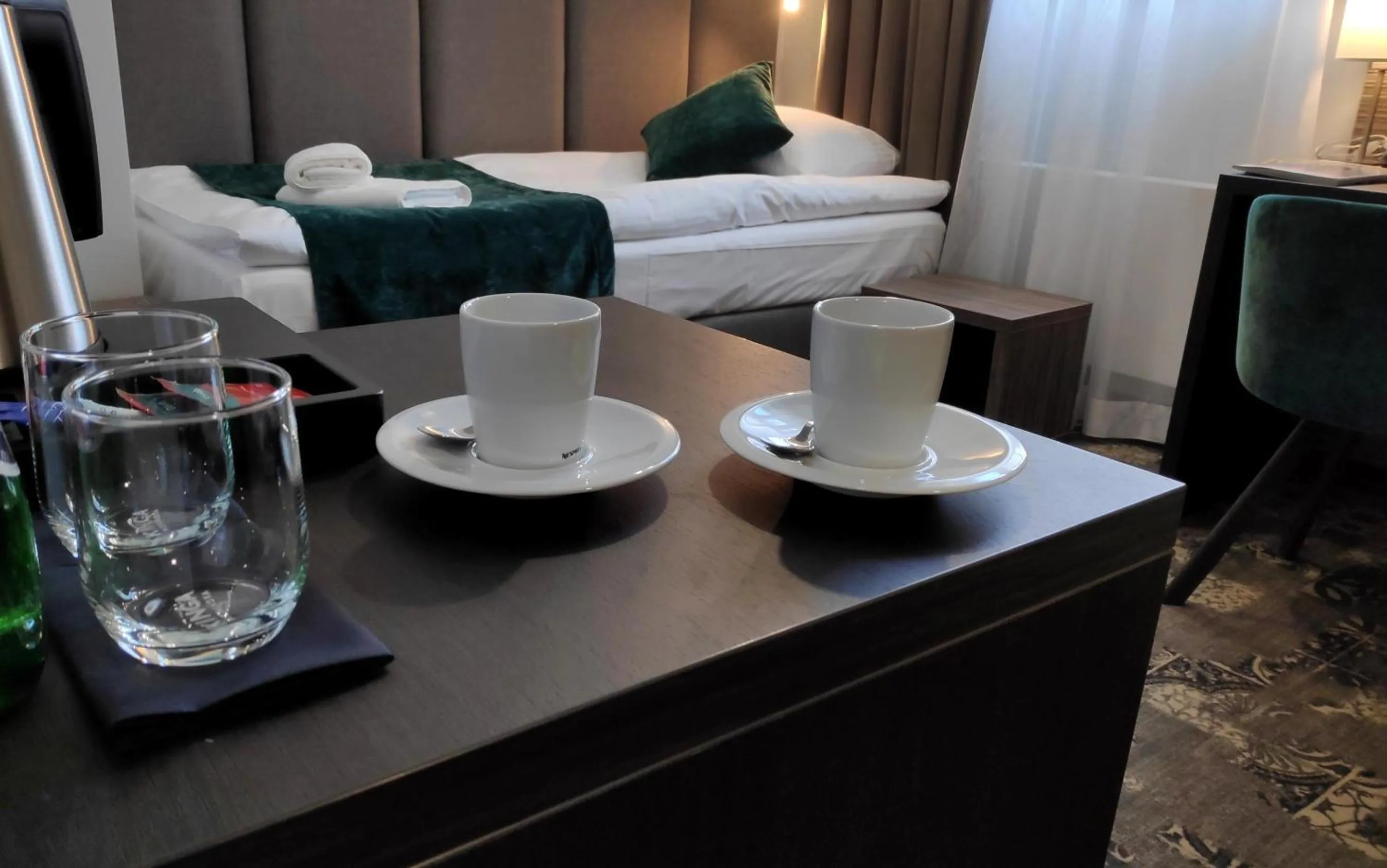 Coffee/tea facilities, Bed in Hotel Estera