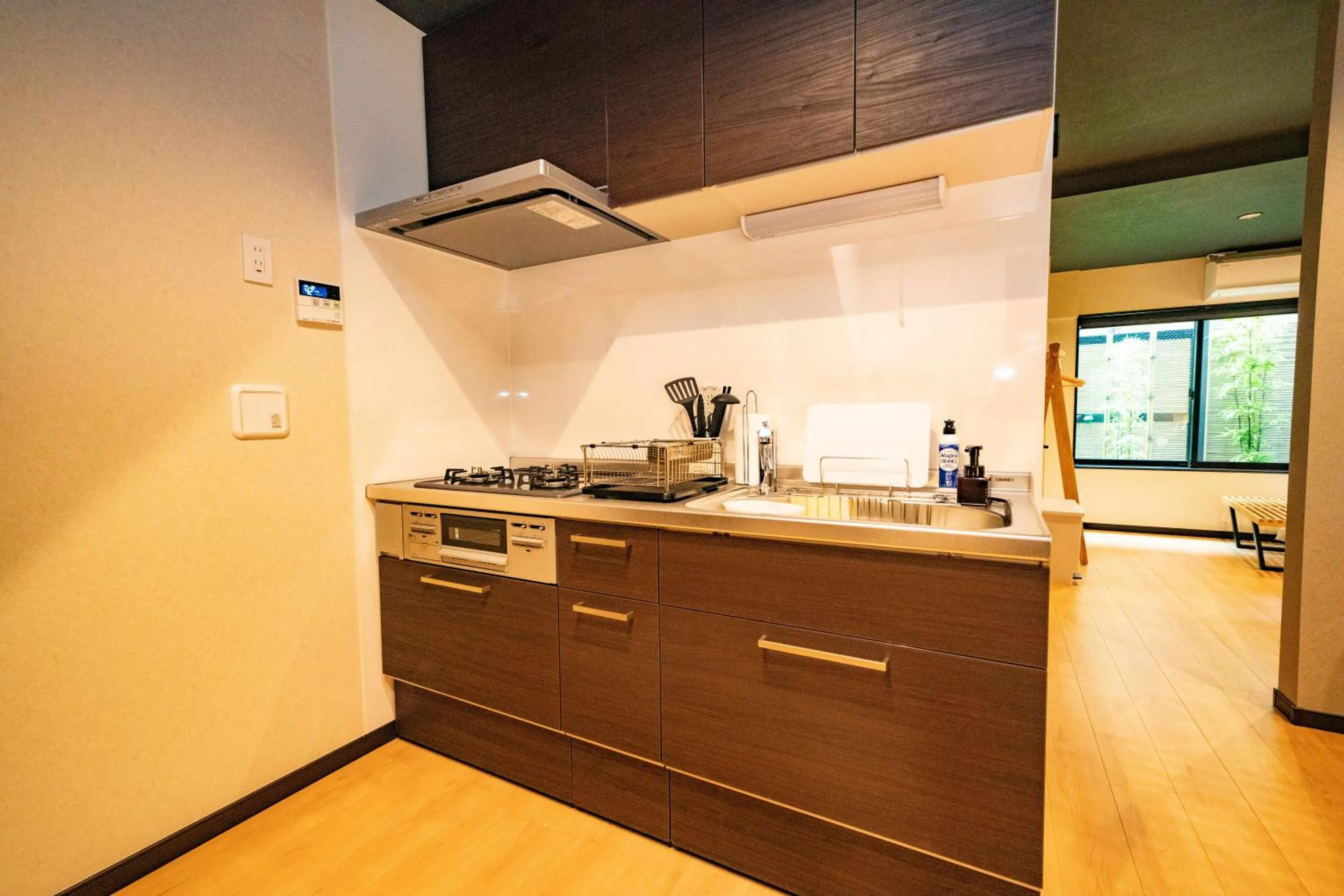 EAST ONE Higashishinjuku