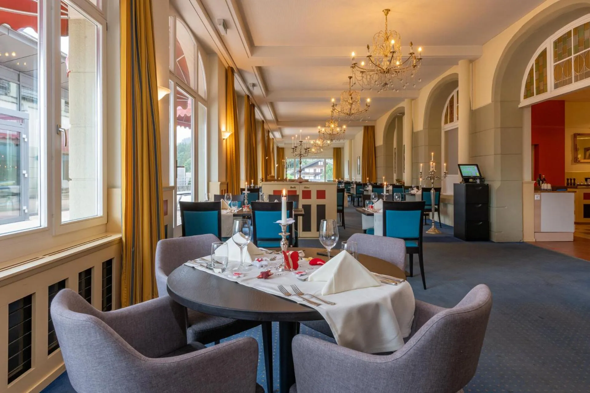 Restaurant/places to eat in Hotel Victoria Lauberhorn Wengen, a Faern Collection Hotel