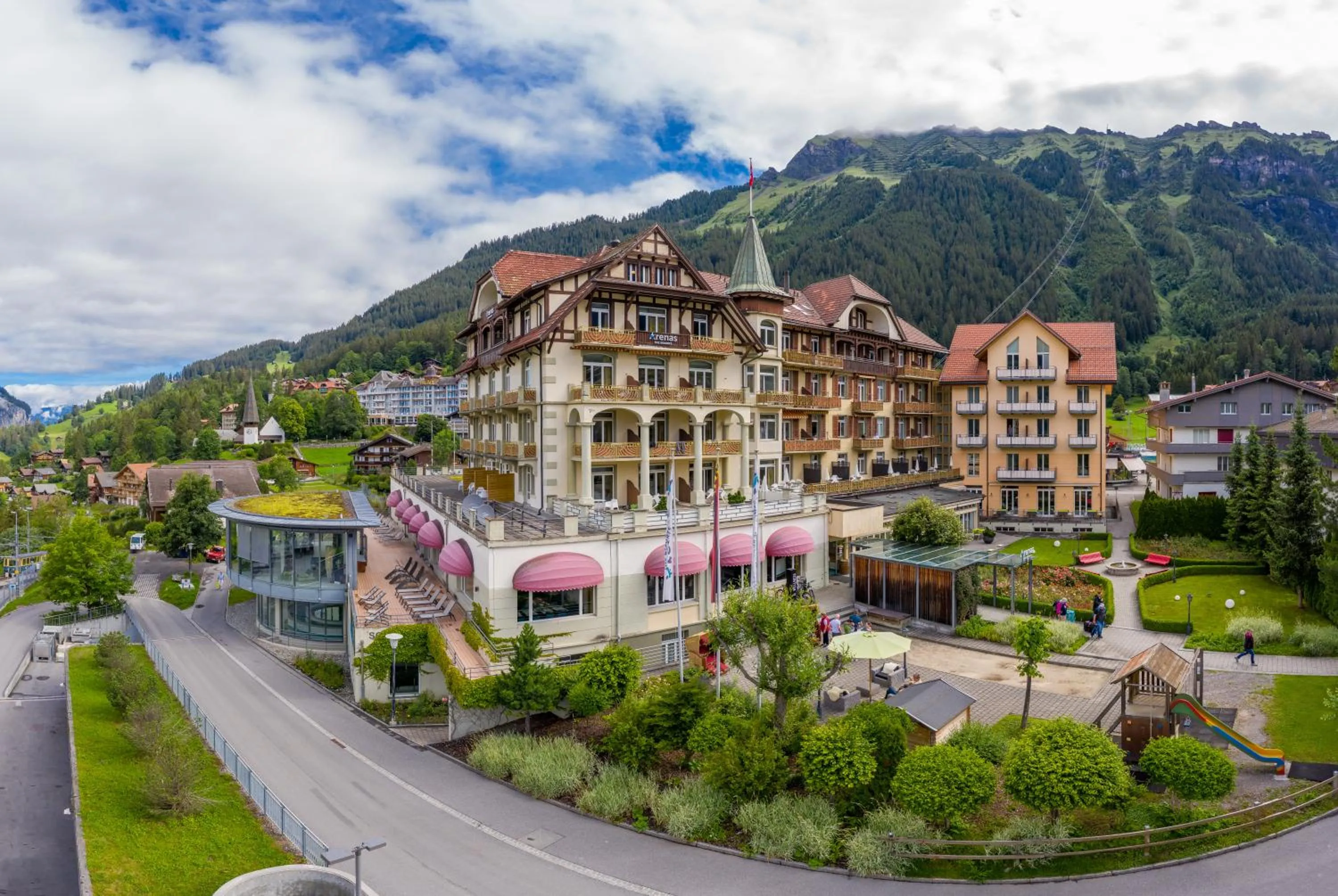 Garden in Hotel Victoria Lauberhorn Wengen, a Faern Collection Hotel