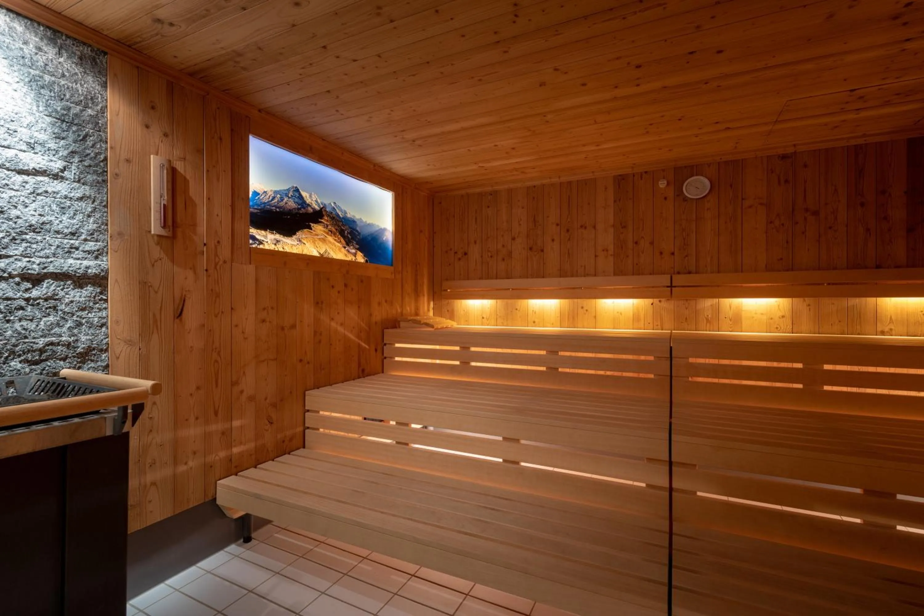 Sauna in Hotel Victoria Lauberhorn Wengen, a Faern Collection Hotel