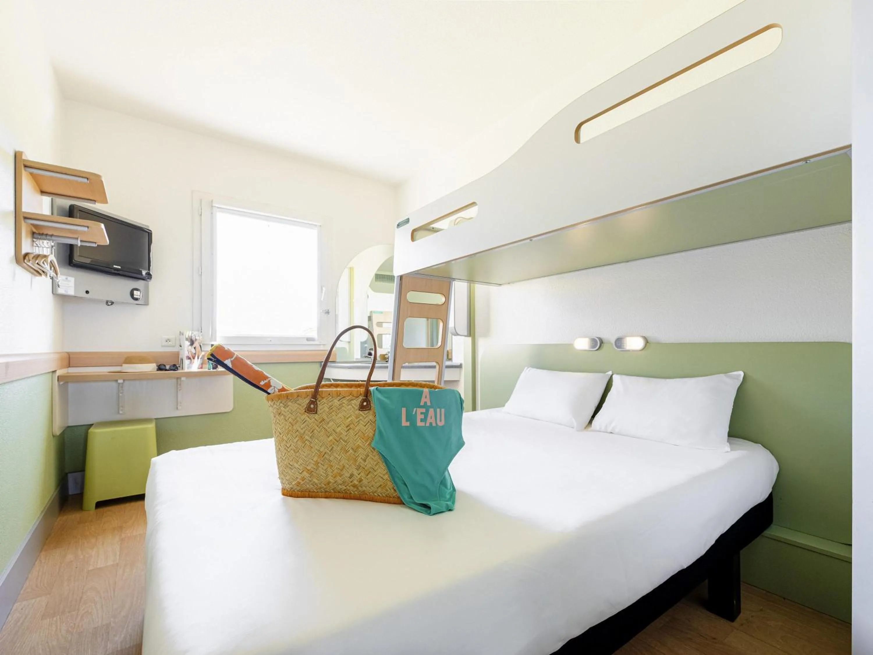 Bedroom, Bed in Ibis Budget Perpignan Nord Rivesaltes