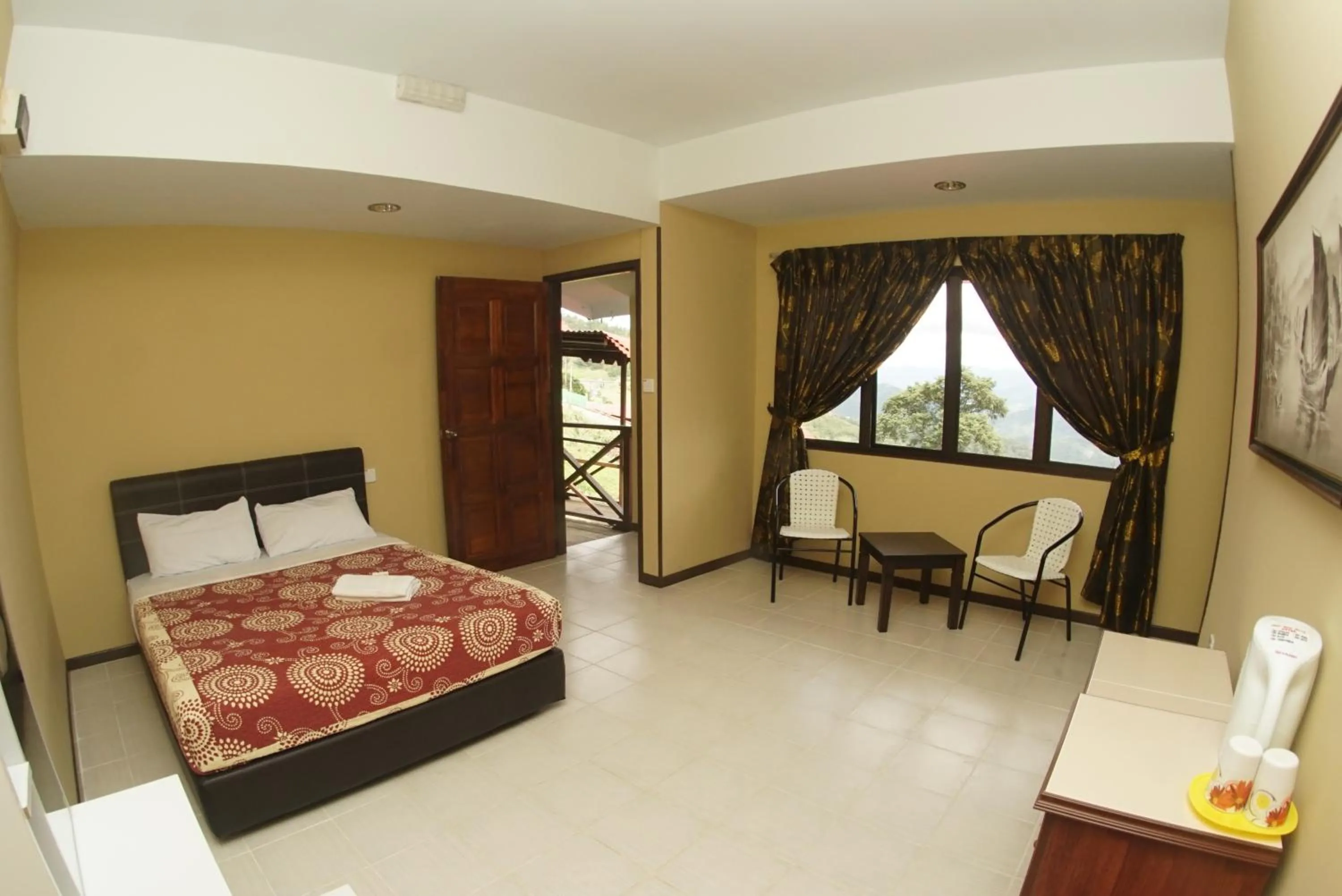 Bed in Sunrise Kundasang Resort