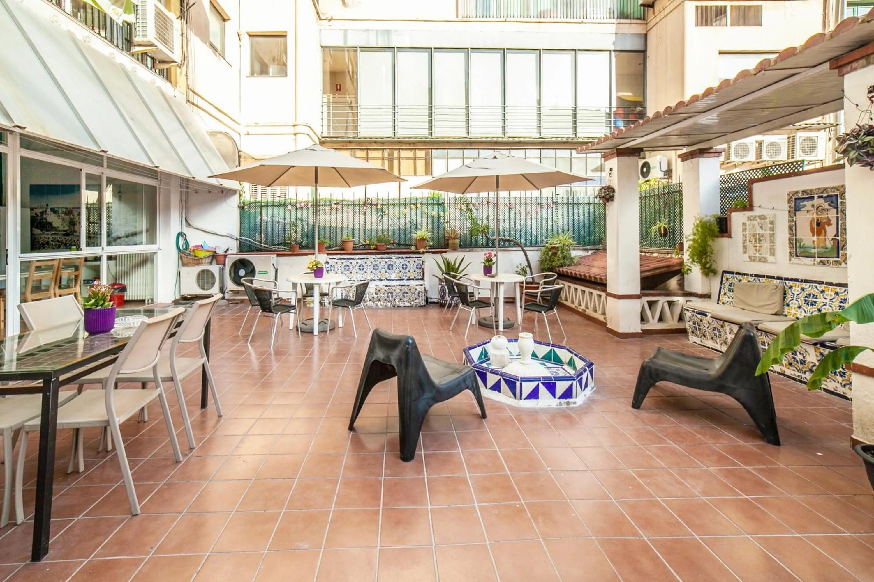 Balcony/Terrace in Fabrizzios Terrace Hostel