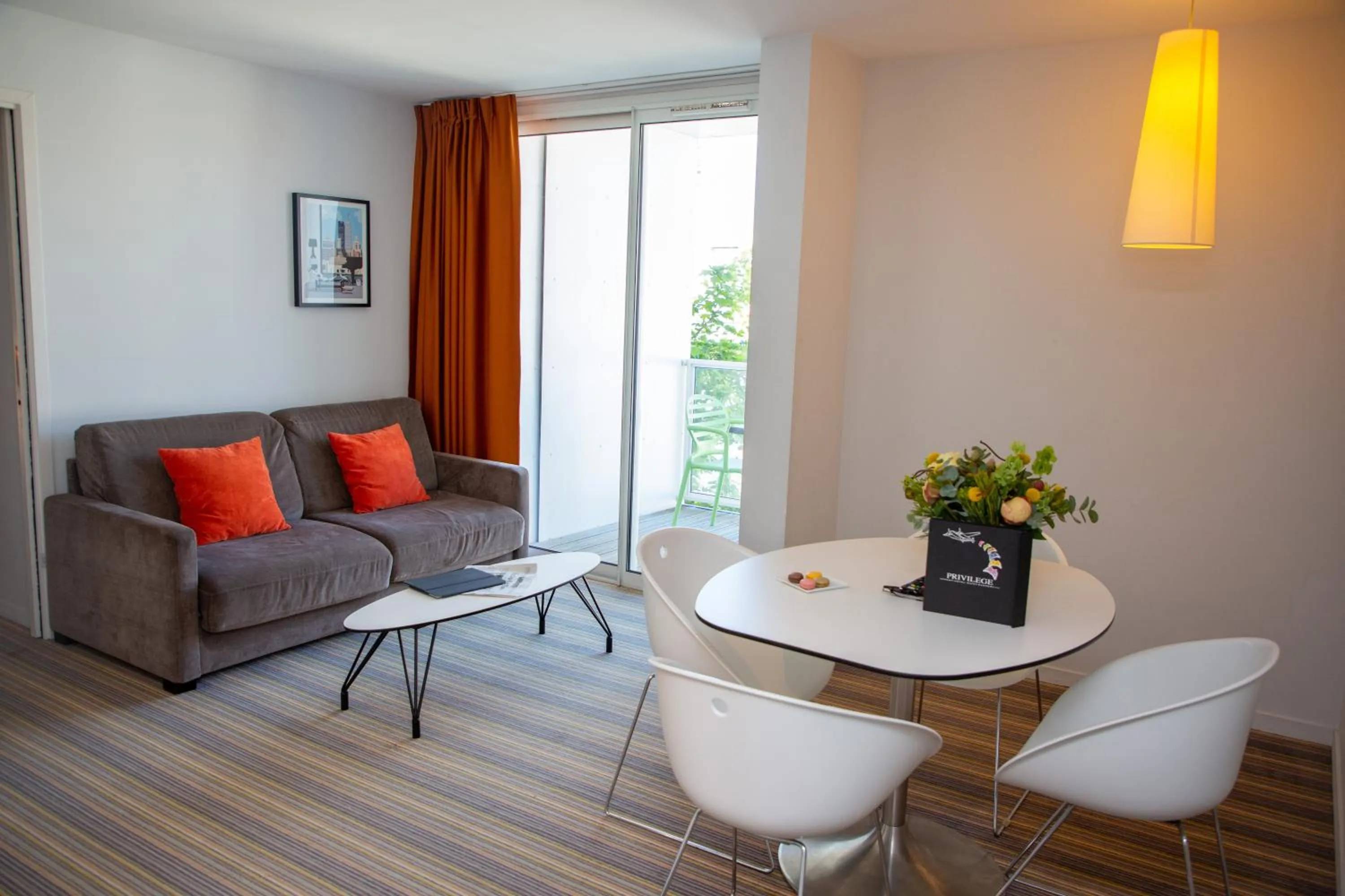Living room in Privilège Appart Hôtel Saint Exupéry