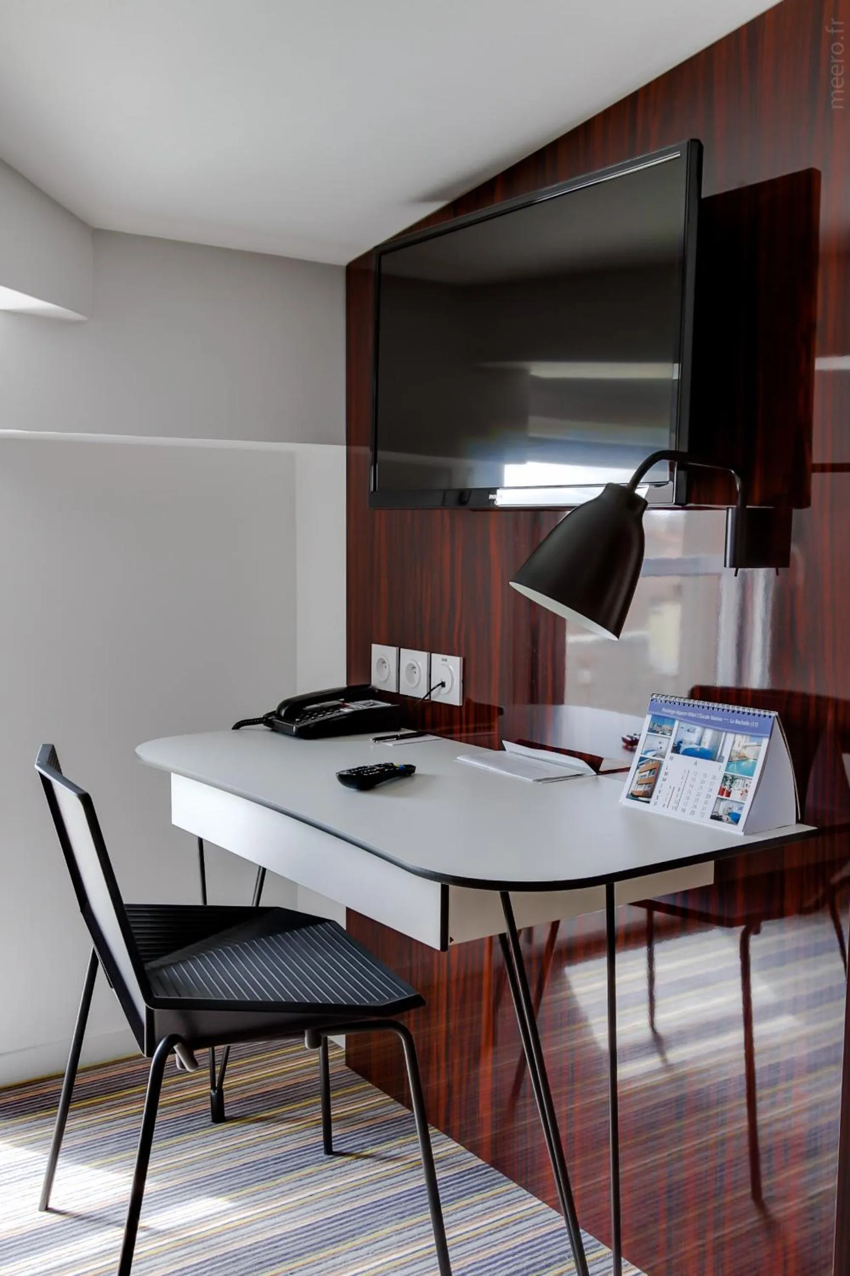 Comfort Studio with Sofa Bed in Privilège Appart Hôtel Saint Exupéry