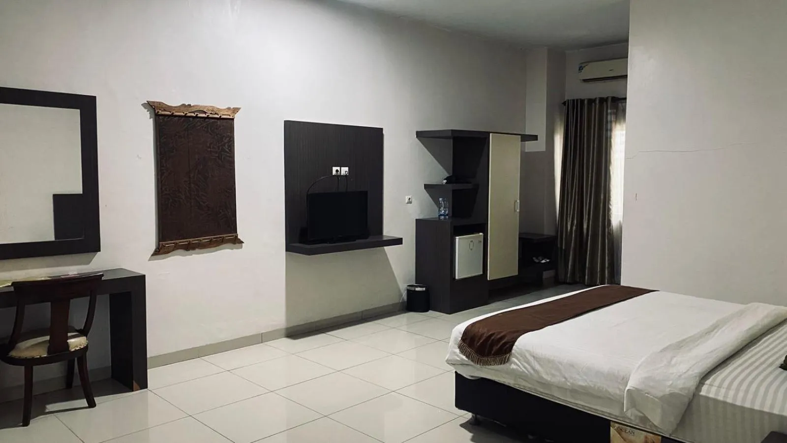 Bedroom, Bed in Saka Hotel Medan