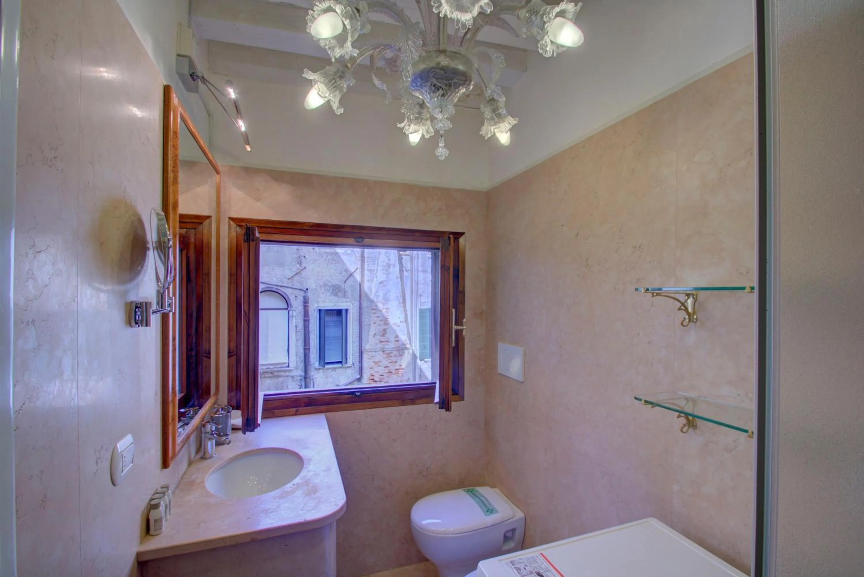 Bathroom in ZANIPOLO Marco-canal