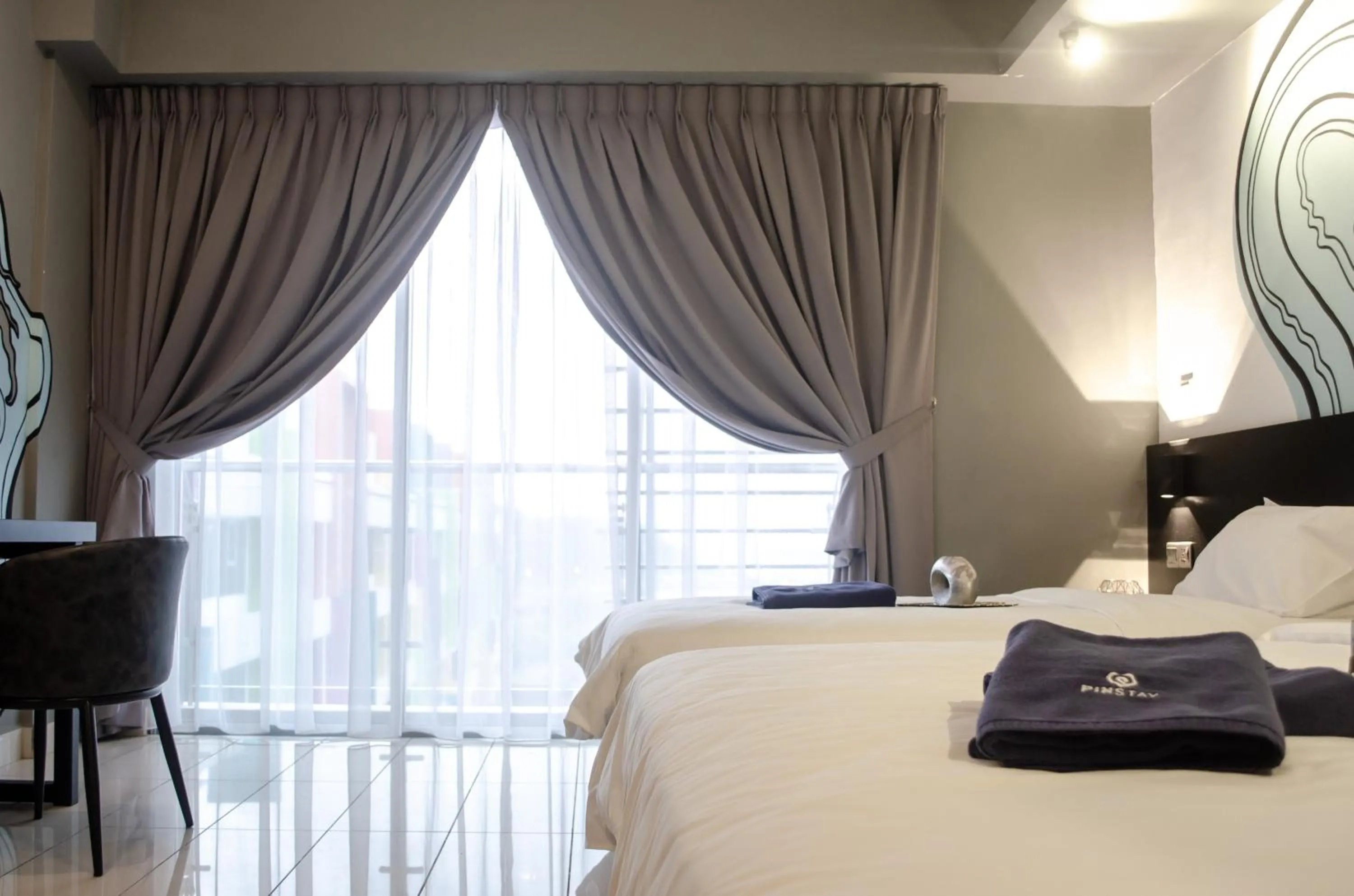 Bed in Aeropod Suites by Calvin