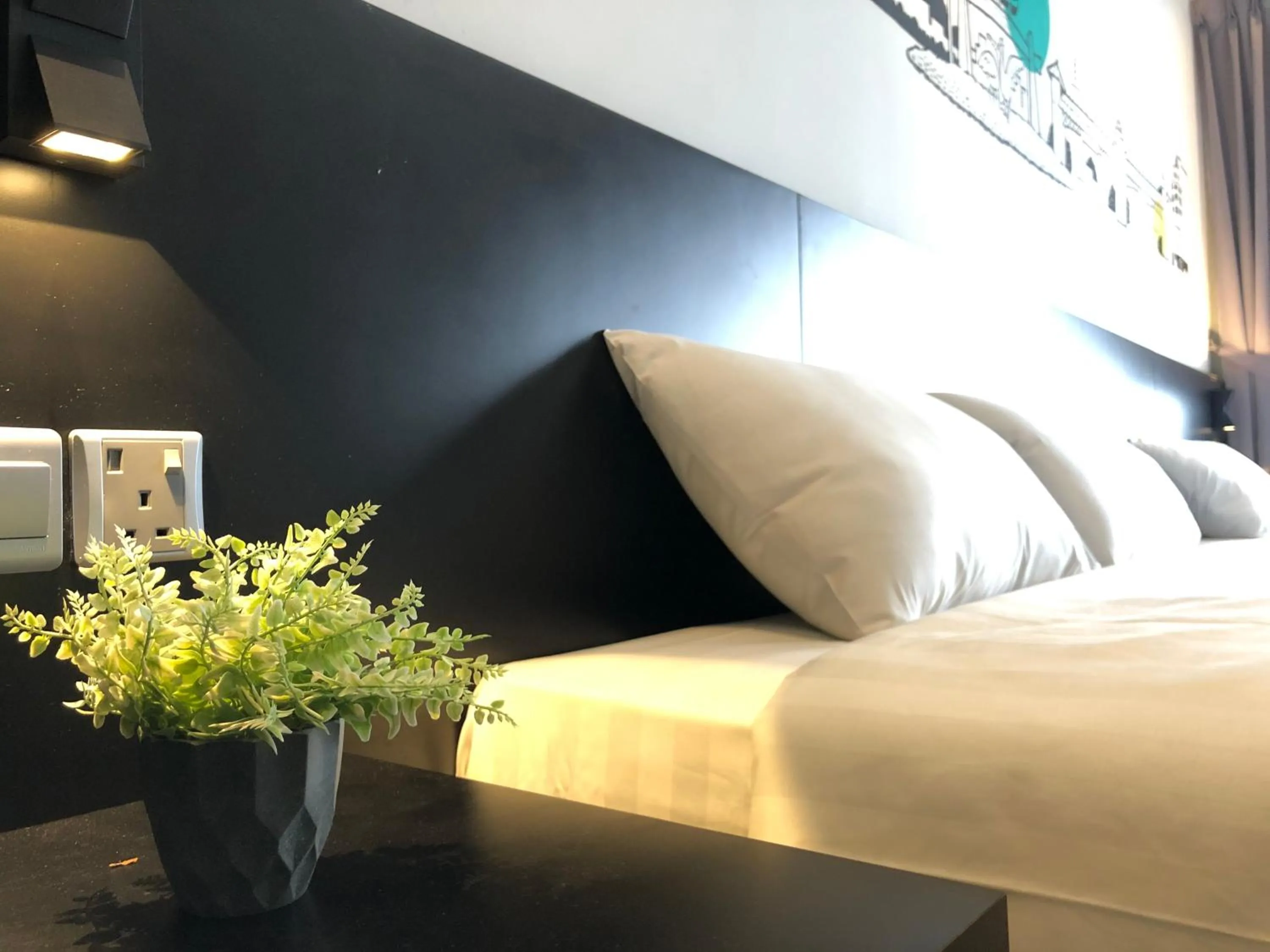 Bed in Aeropod Suites by Calvin