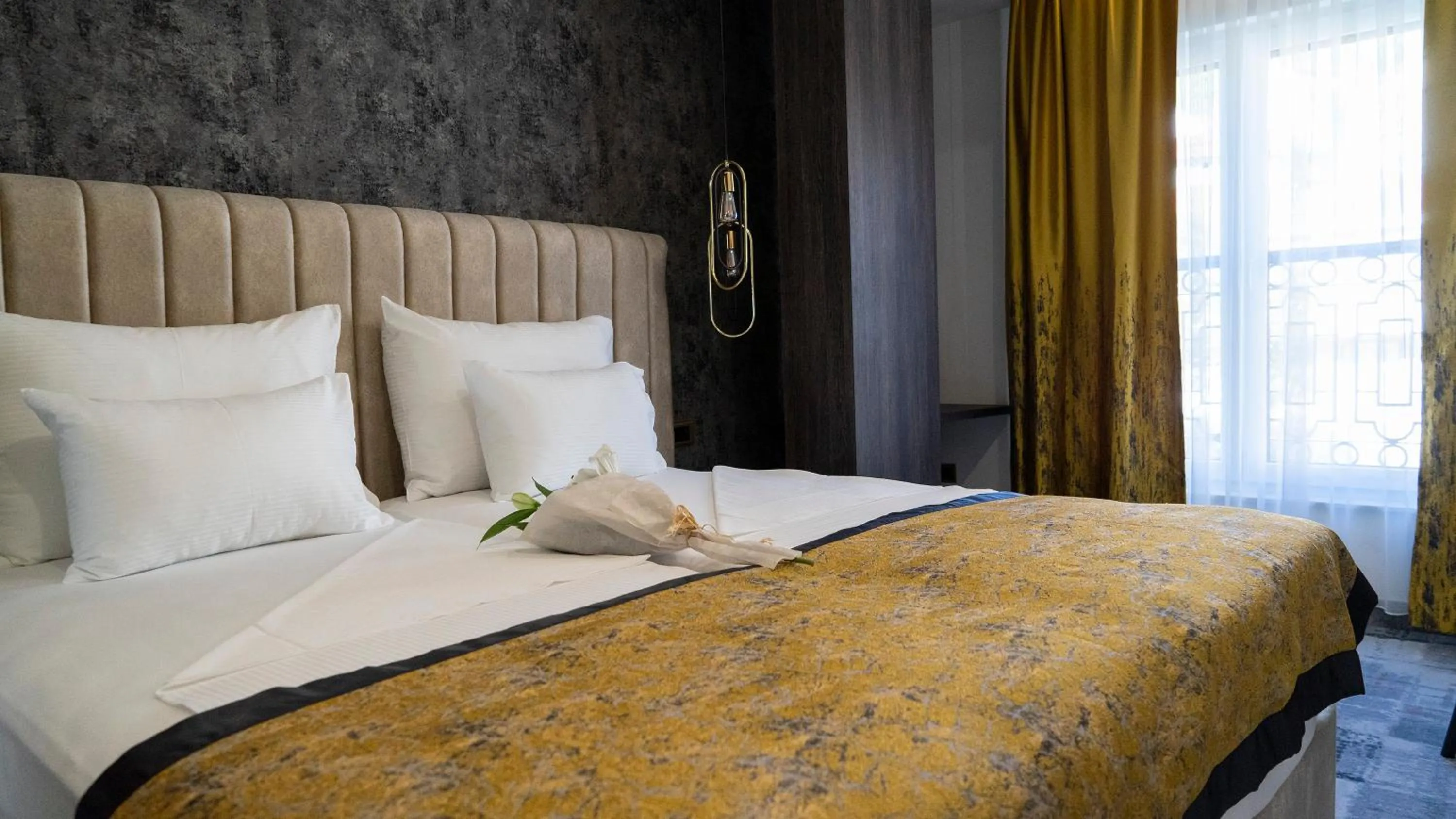 Photo of the whole room, Bed in Hotel Pasha