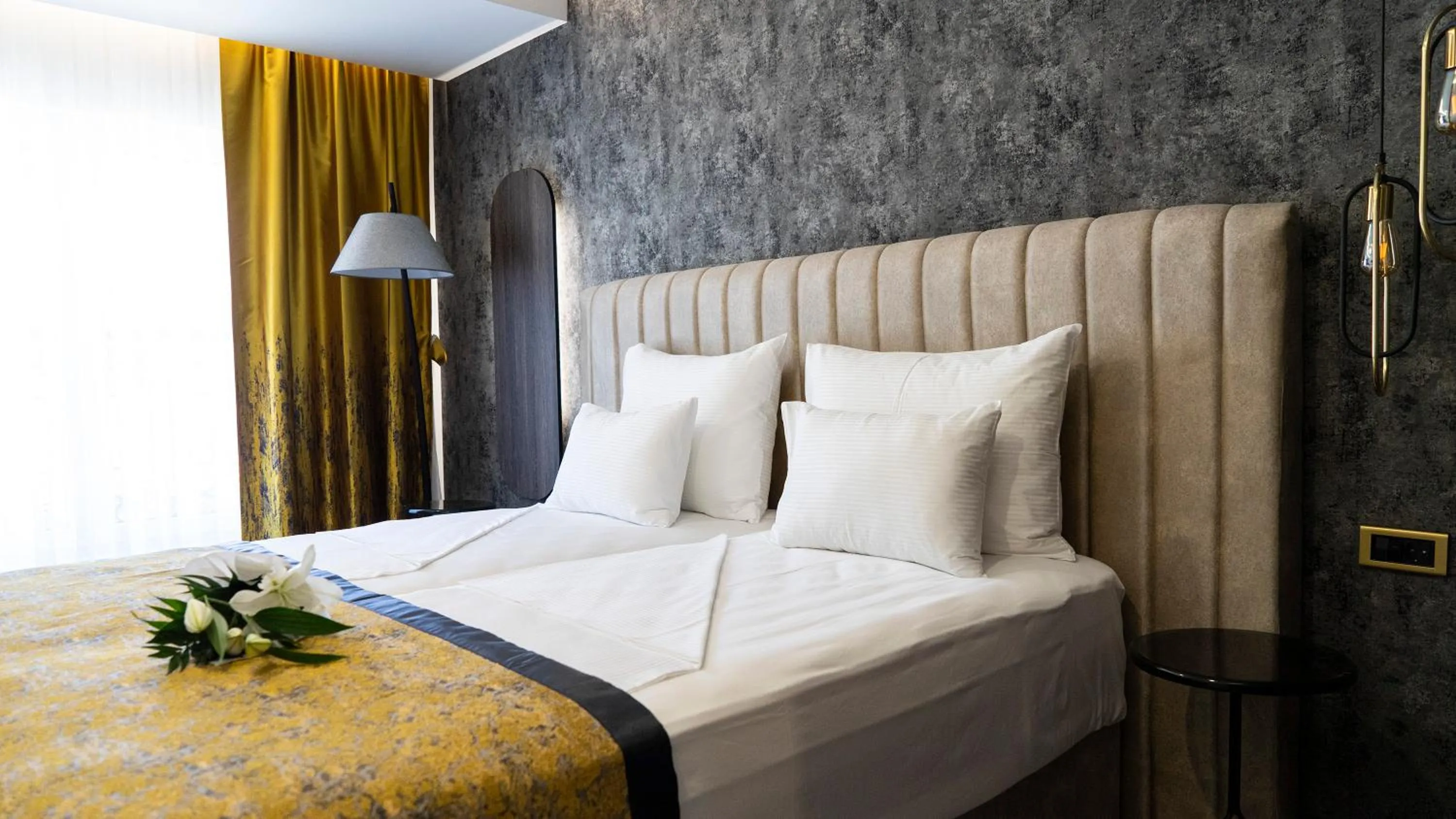 Photo of the whole room, Bed in Hotel Pasha