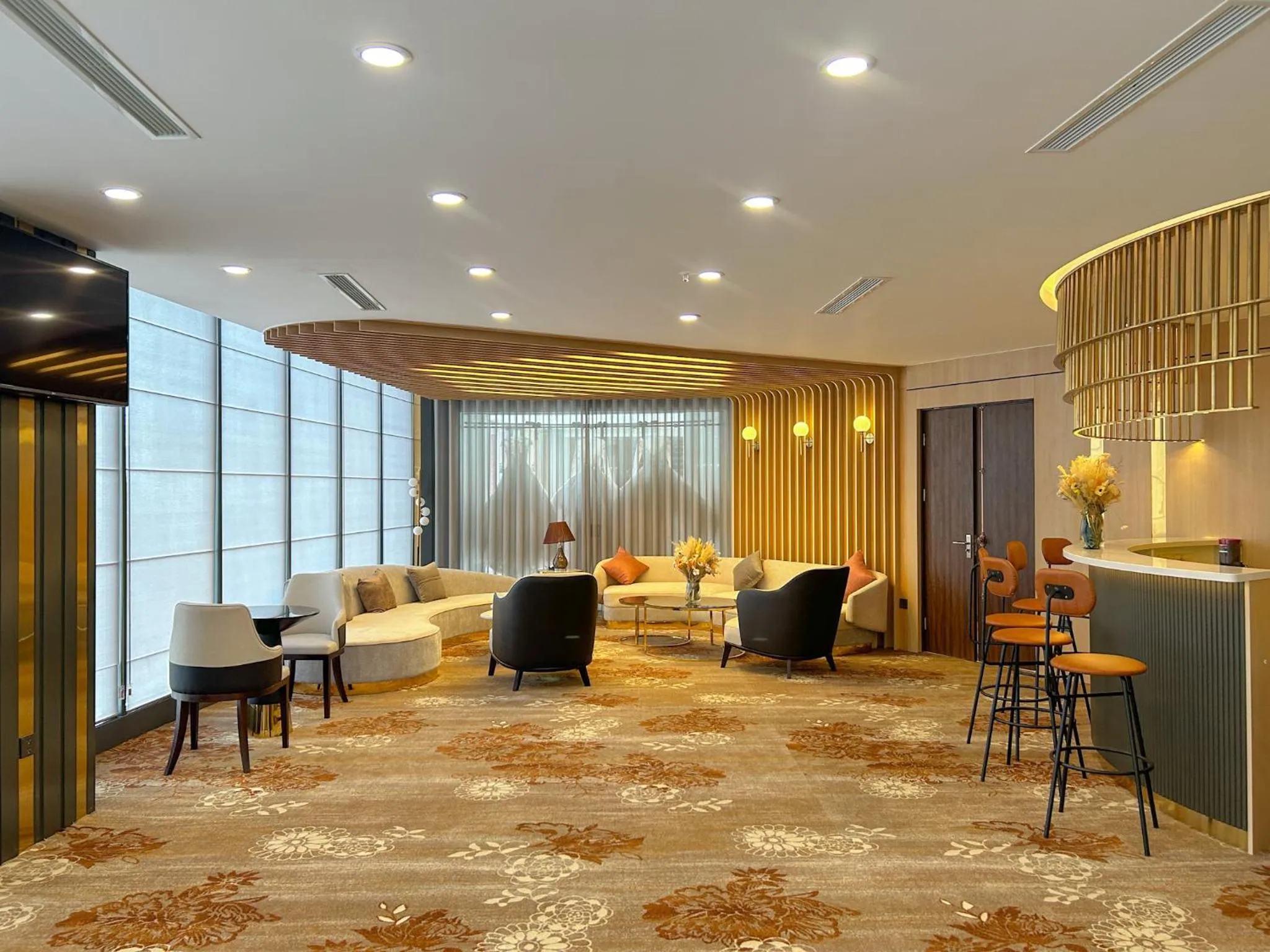 Lounge or bar in Paddington Hotel Halong Bayview