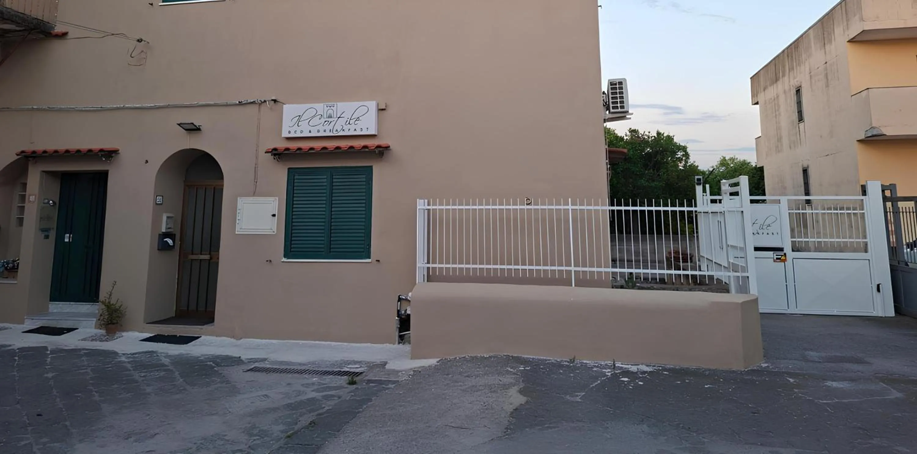 Property building in Il Cortile