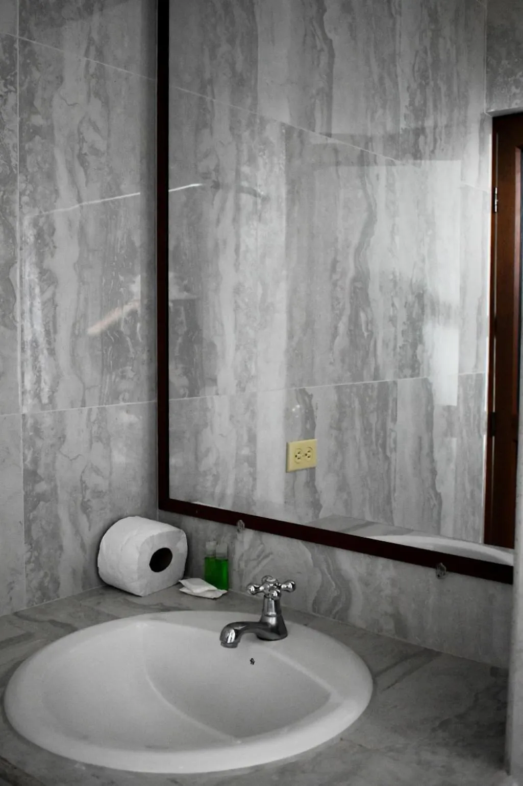 Bathroom in Gran Hostal Tintorera