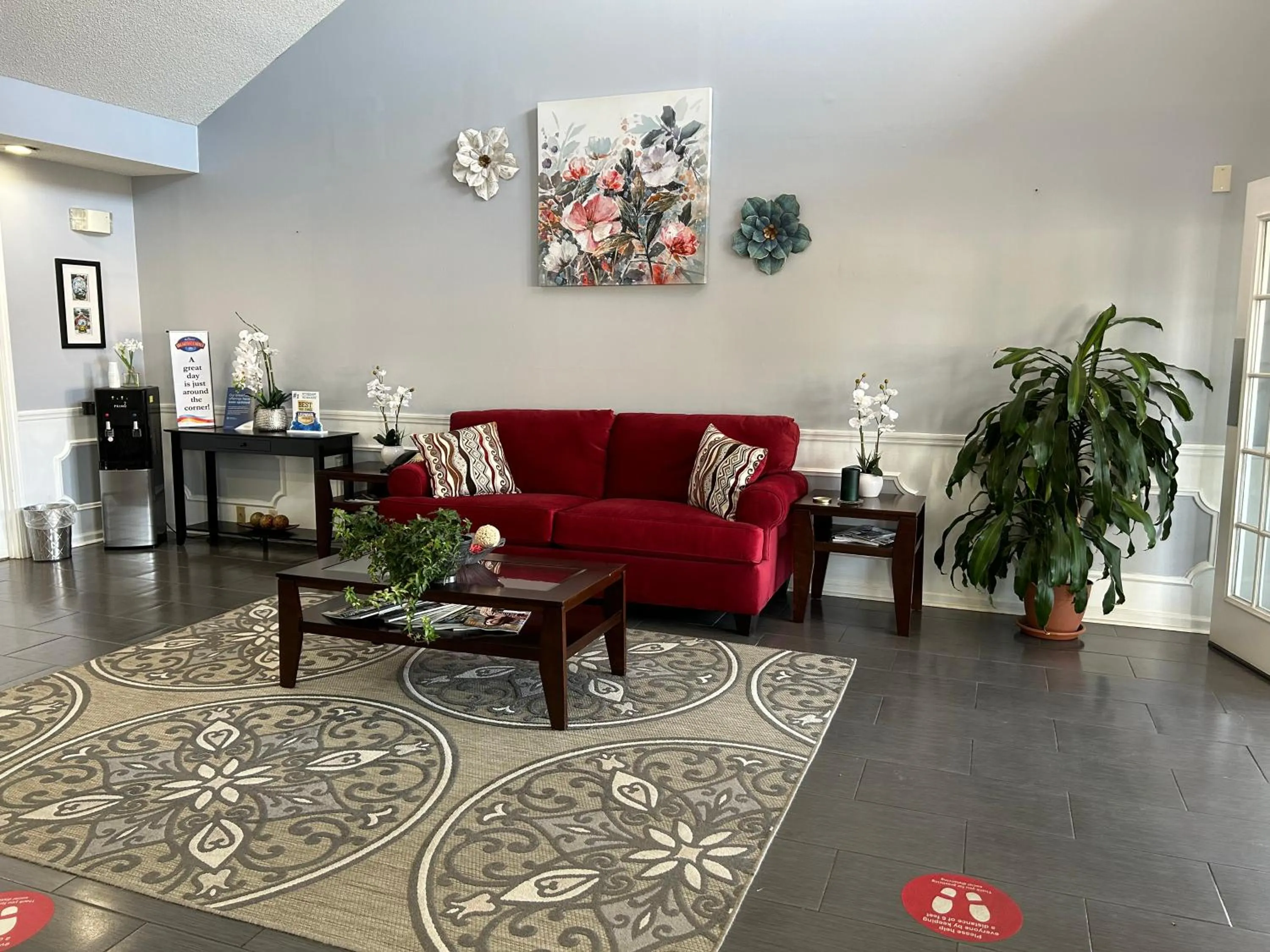 Lobby or reception in Baymont by Wyndham Albany at Albany Mall