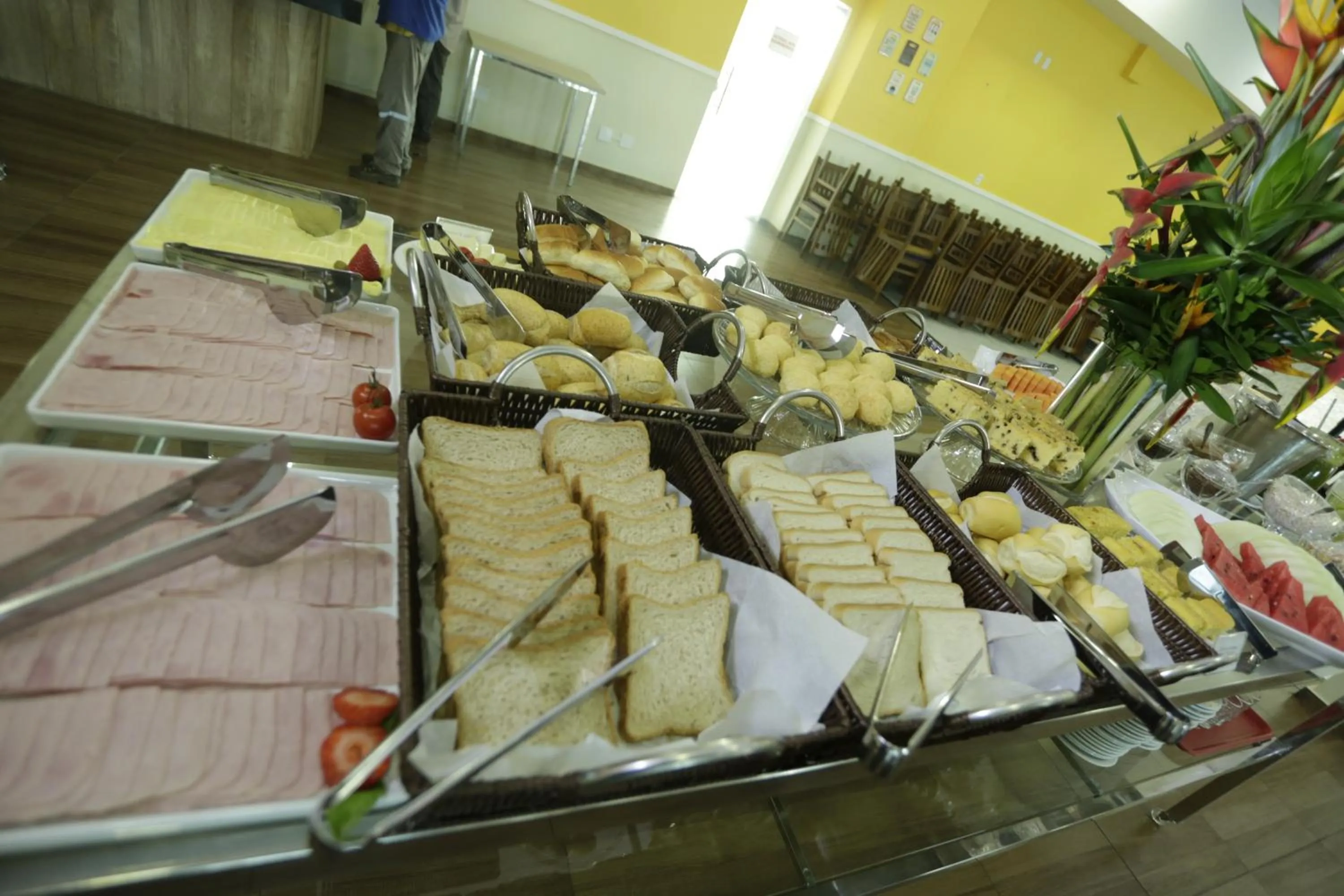 Breakfast in Valen Porto Hotel São Luís