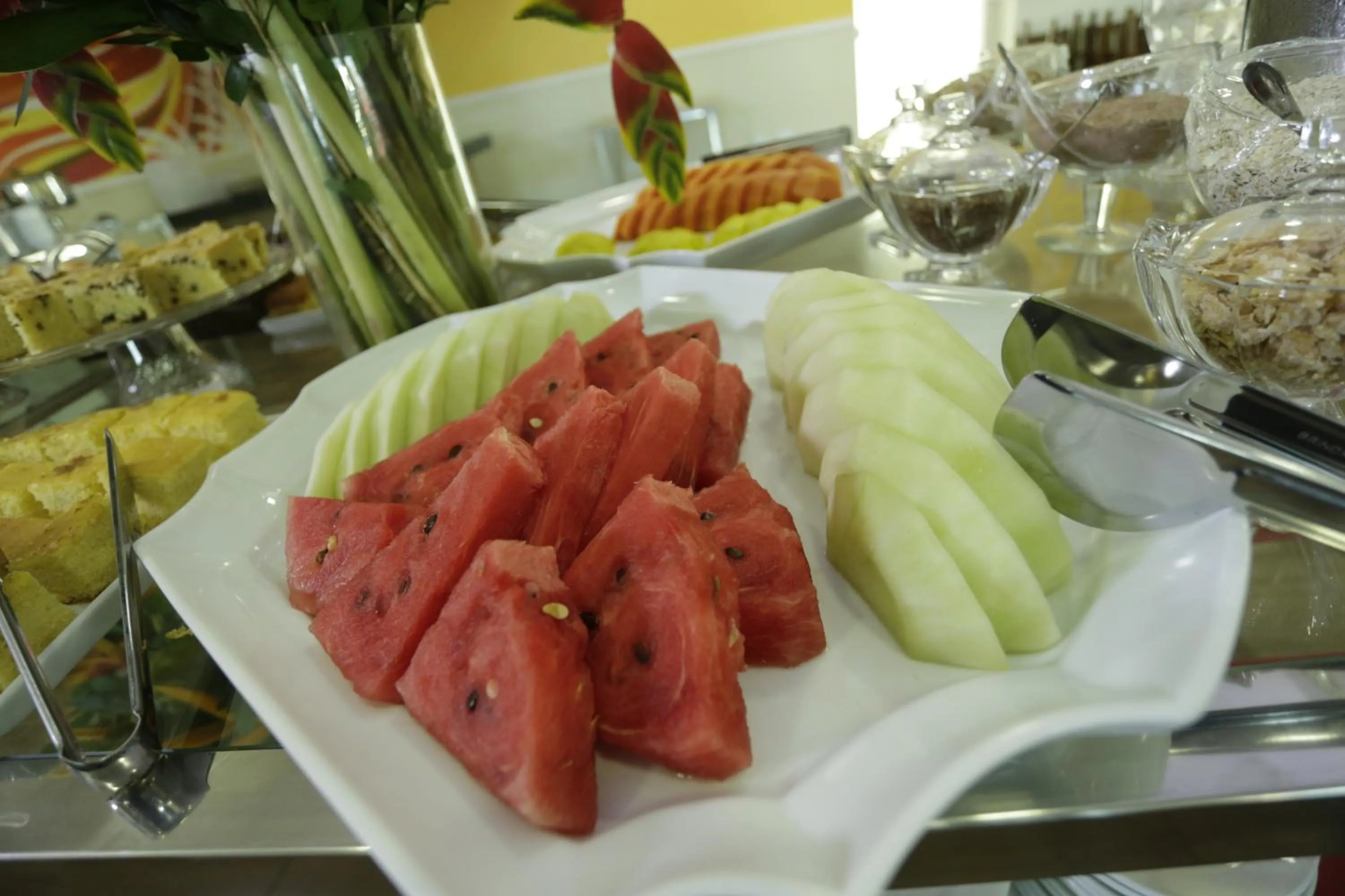 Breakfast in Valen Porto Hotel São Luís