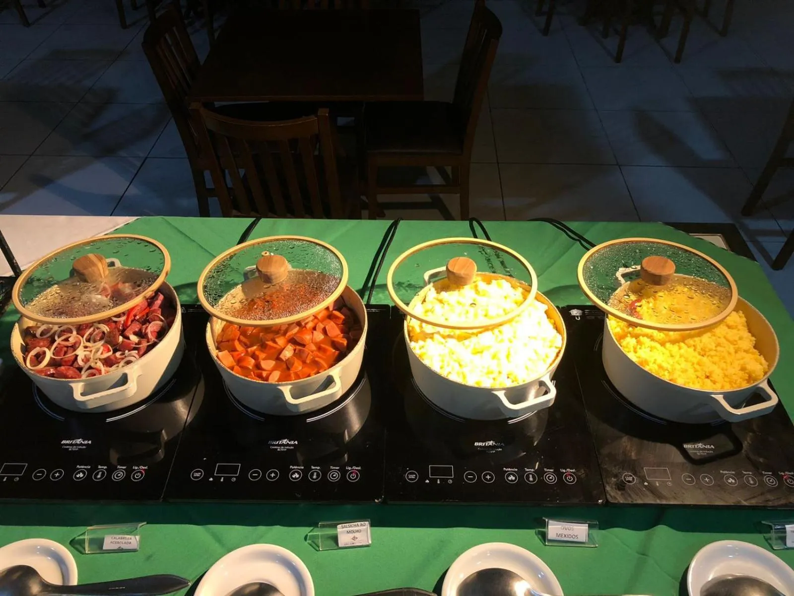 Breakfast in Valen Porto Hotel São Luís