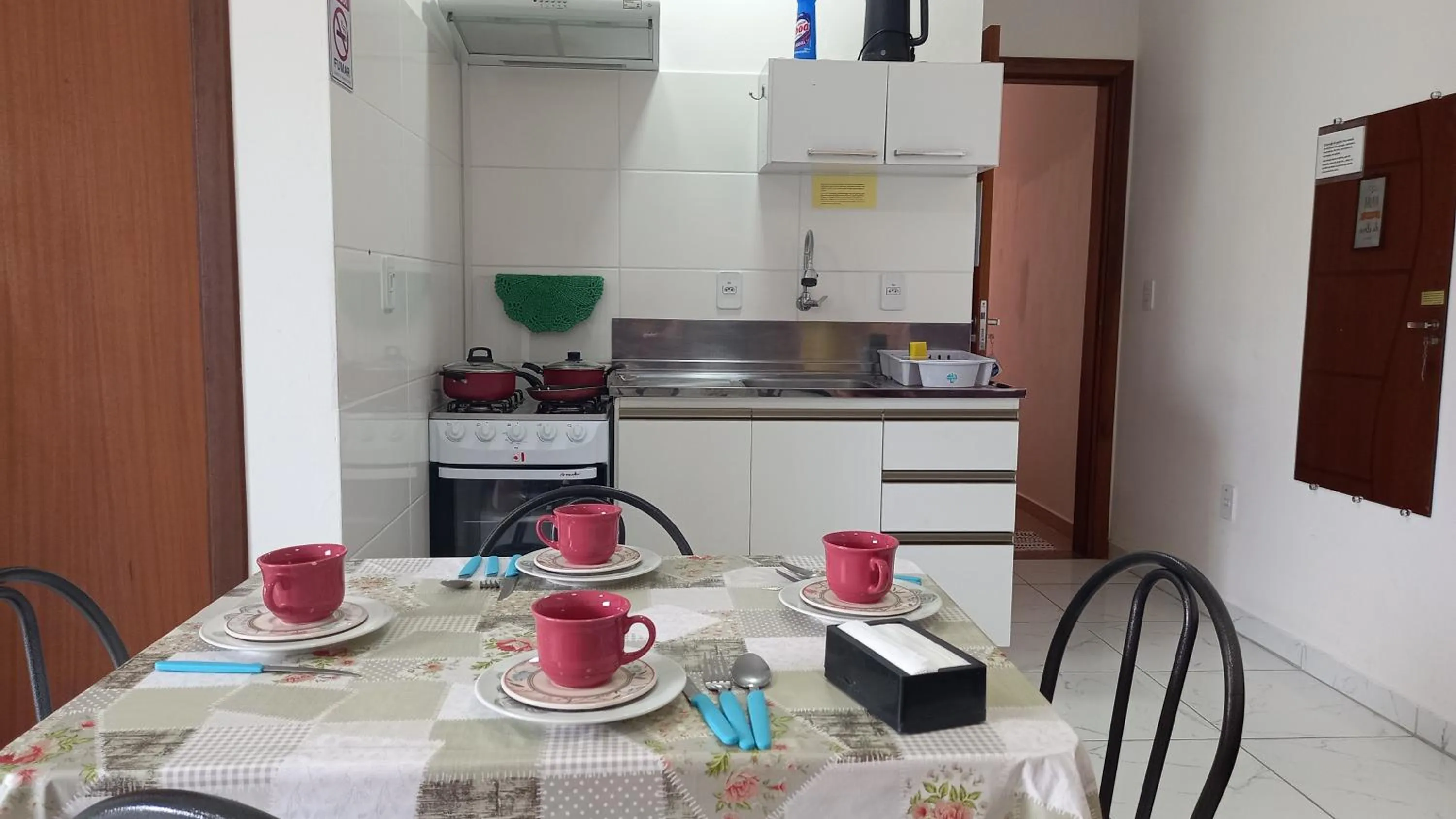 PENHAFLAT, STUDIO COMPLÉTO, C GARAGEM , A 700 m do parque e 120 m da praia