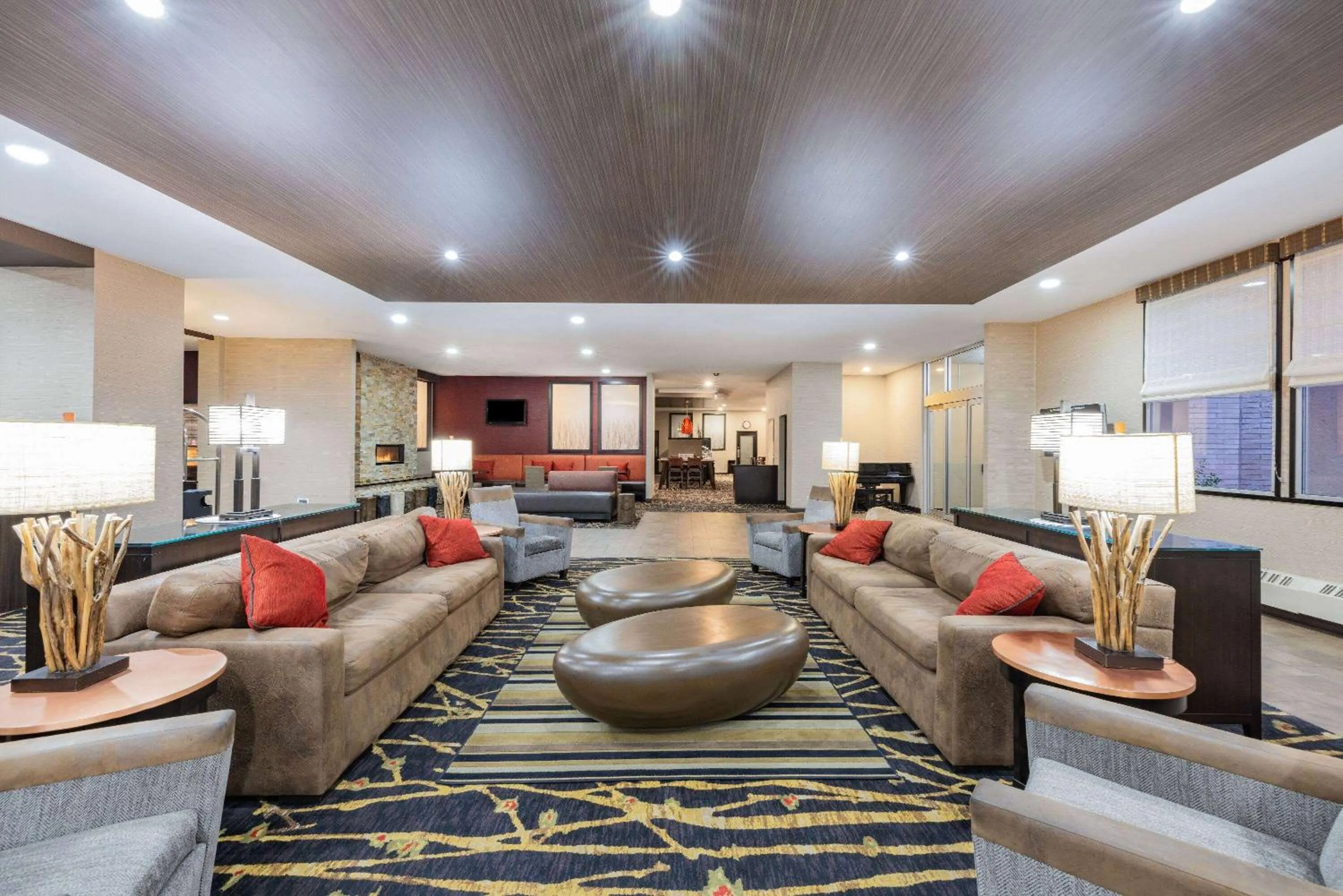 Lobby or reception in Ramada by Wyndham Grand Forks