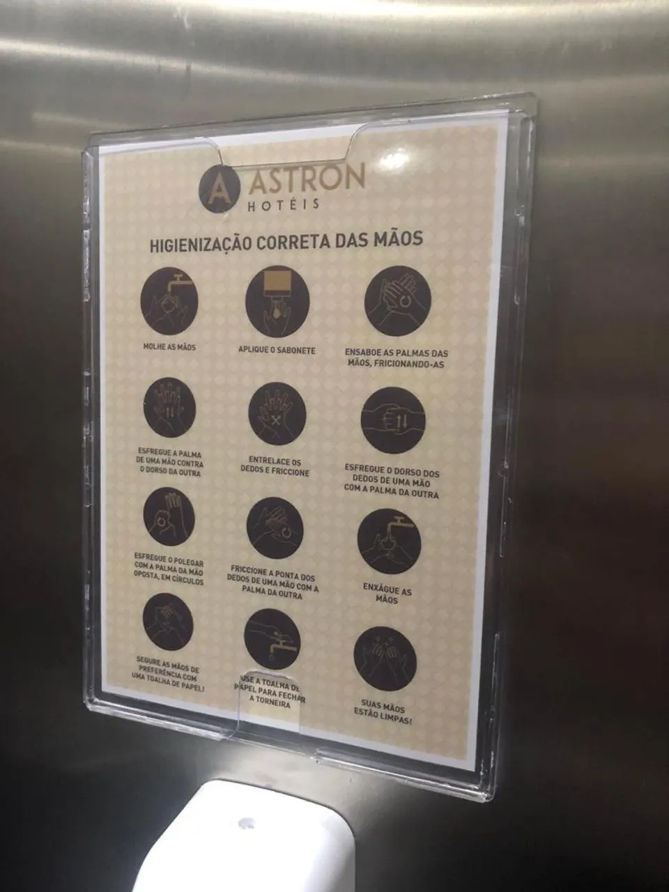 Property building in Astron Suítes Mondial Salvador by Nobile