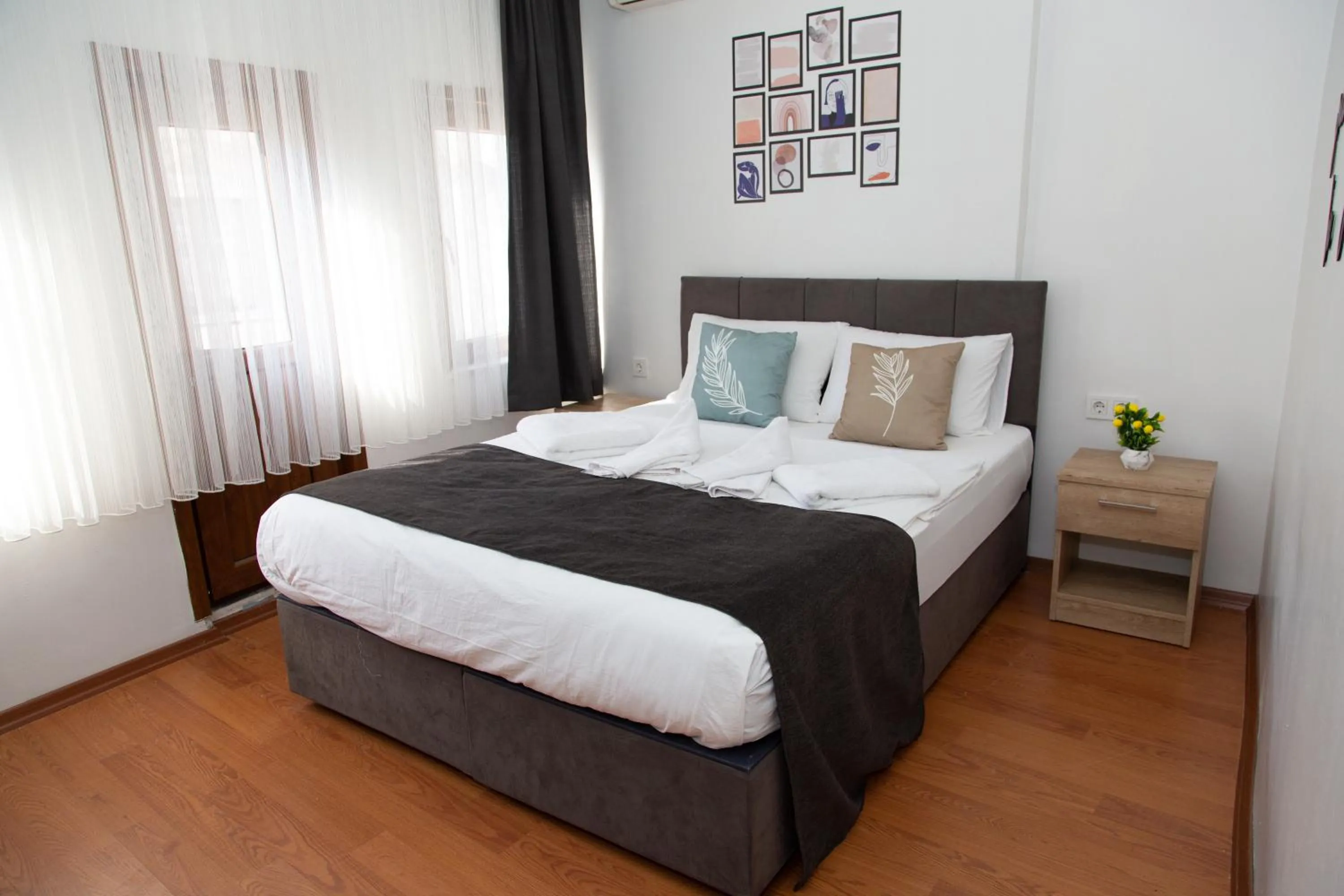 Photo of the whole room in Kondoskali Hotel