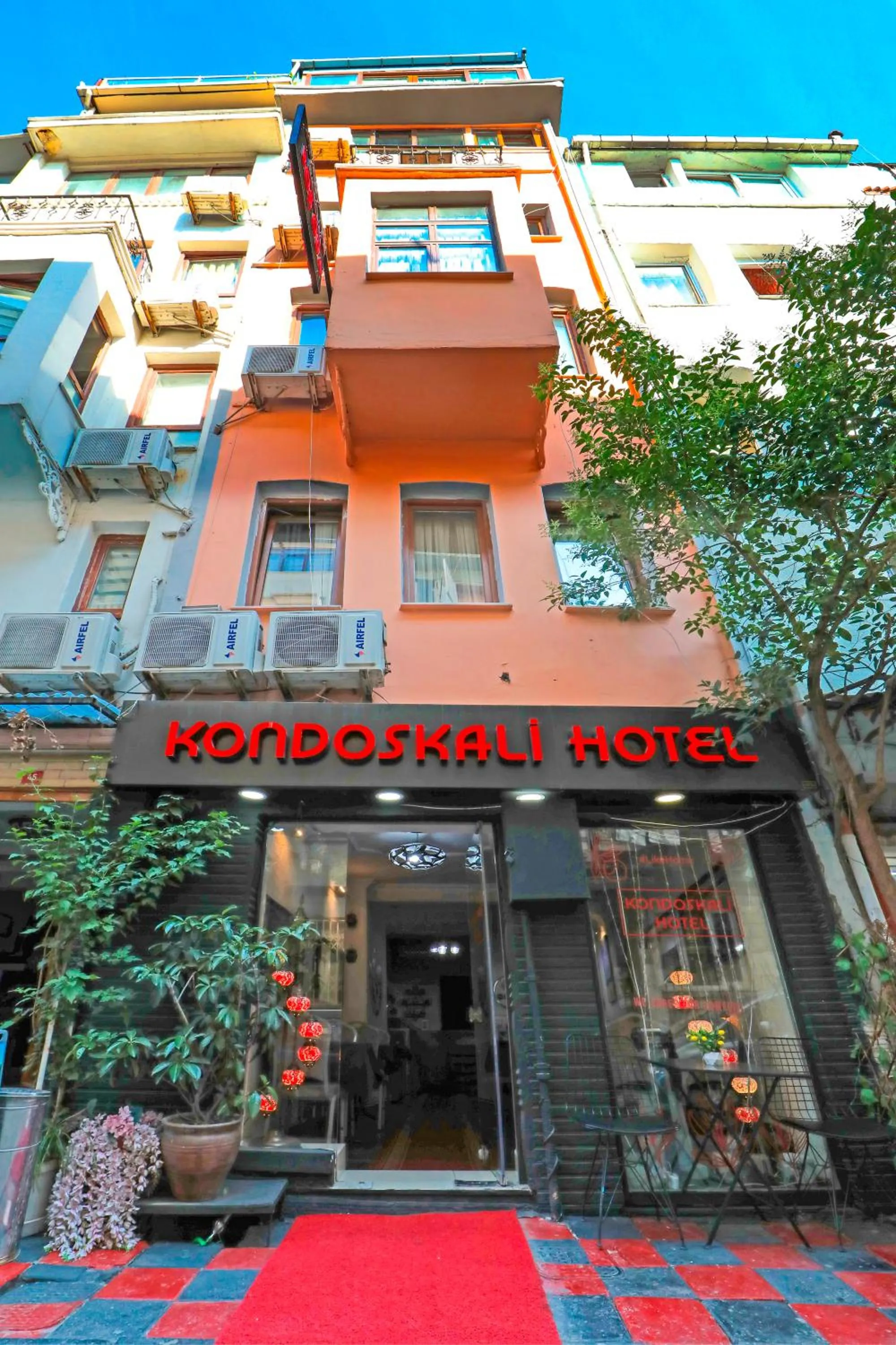 Property building in Kondoskali Hotel