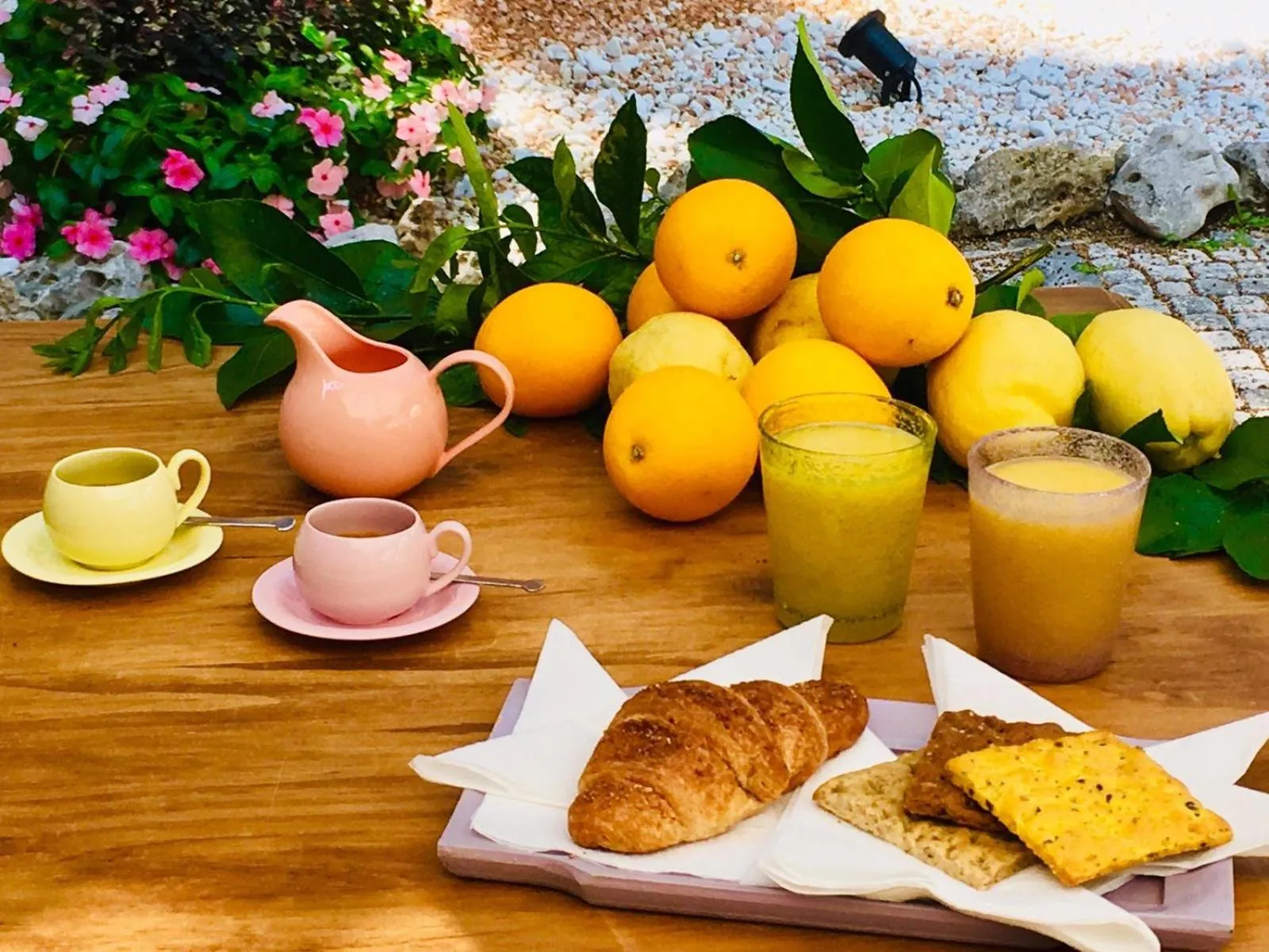 Breakfast in Villa Mirosa