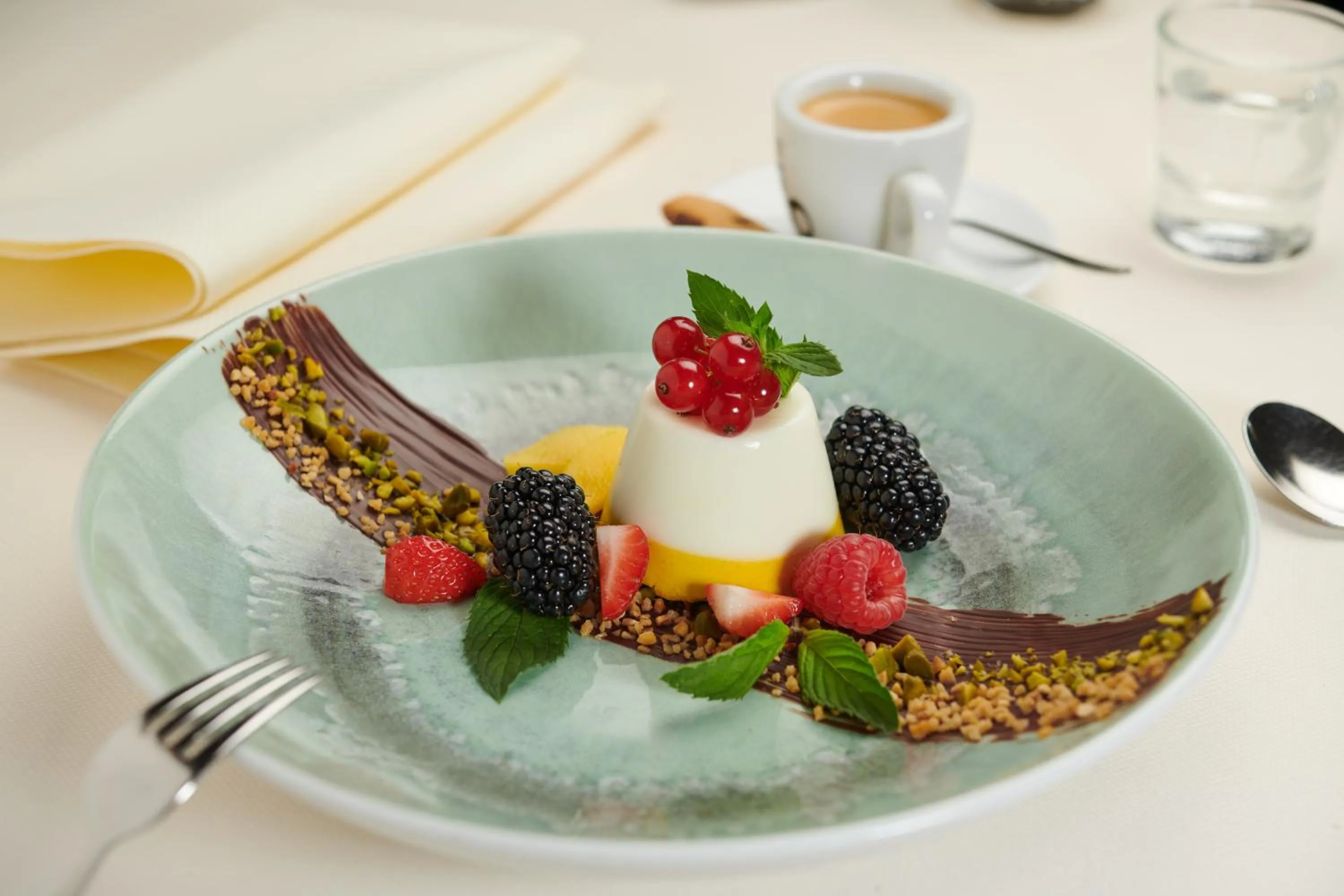 Restaurant/places to eat in Parkhotel Neustadt