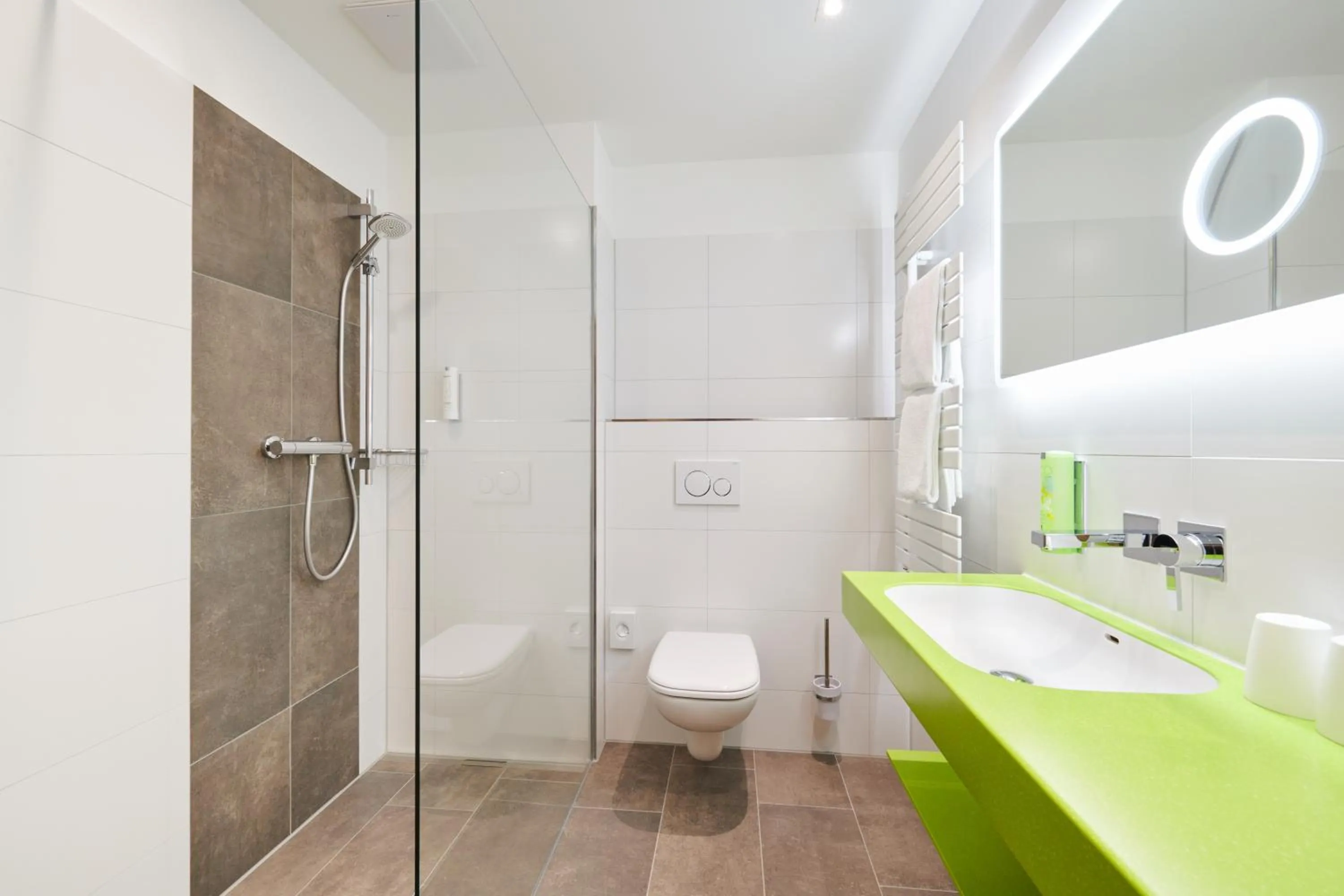 Bathroom in Parkhotel Neustadt