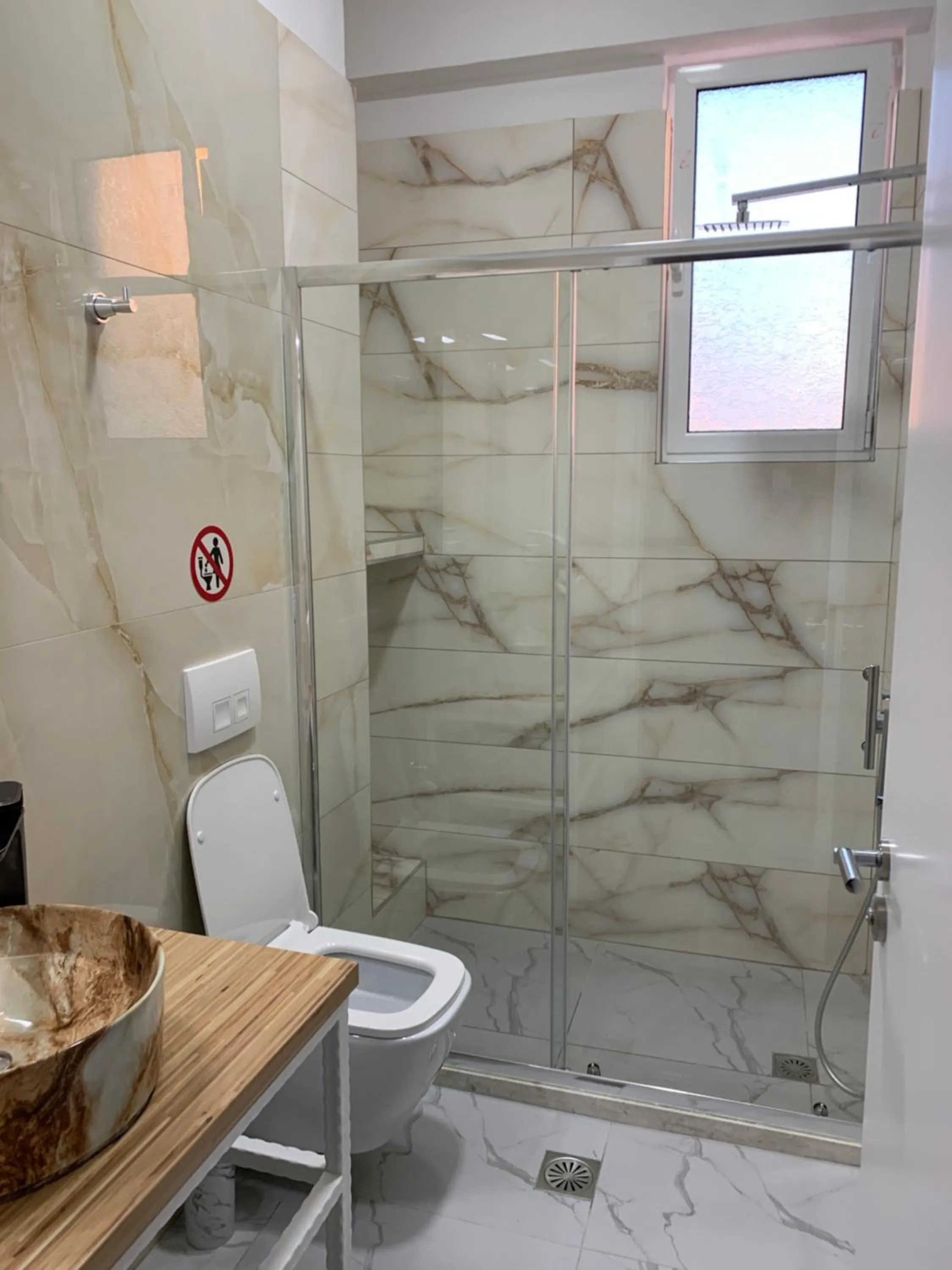 Toilet in DREAM APARTMENTS Saranda